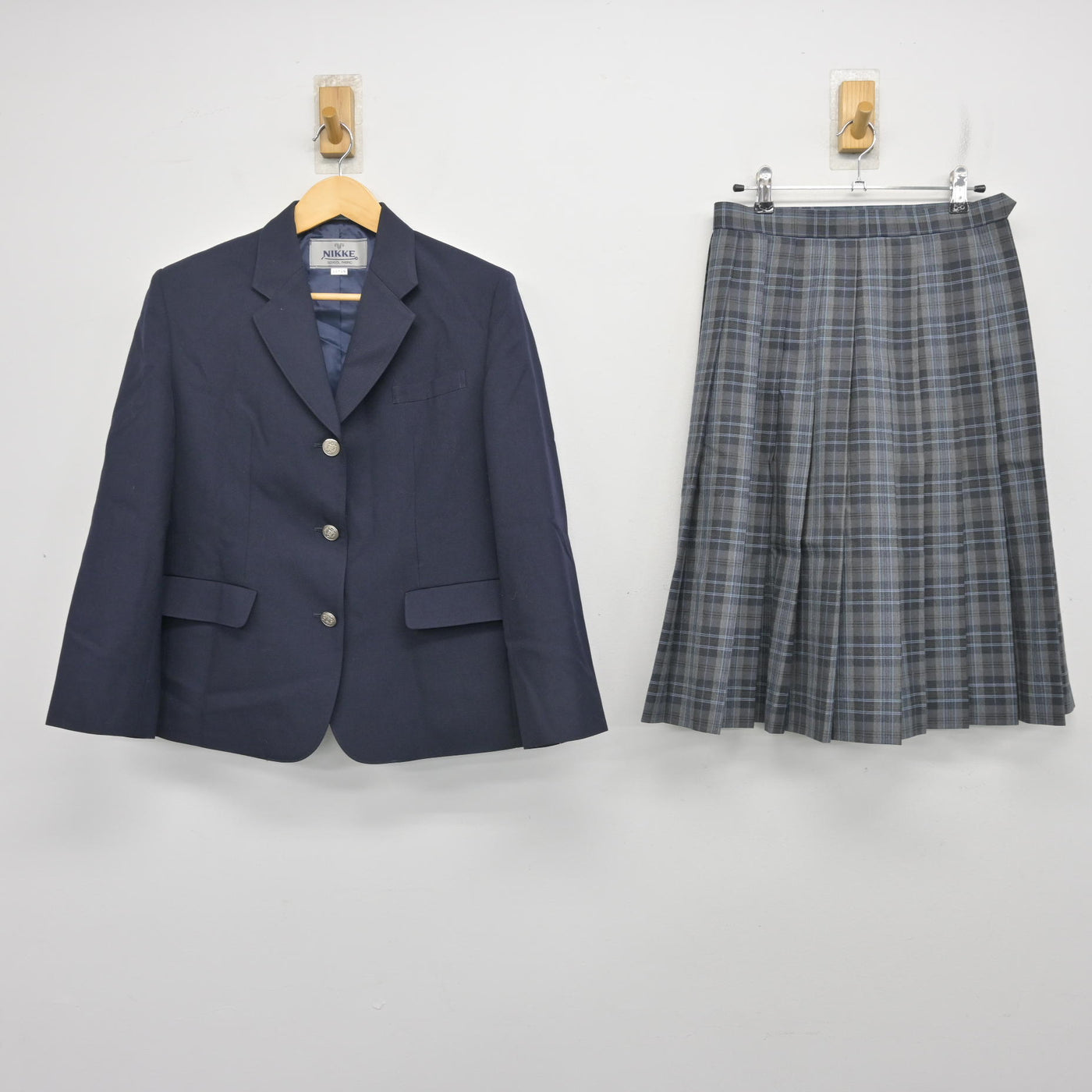 中古】三重県 大池中学校 女子制服 3点 (ブレザー・スカート・スカート