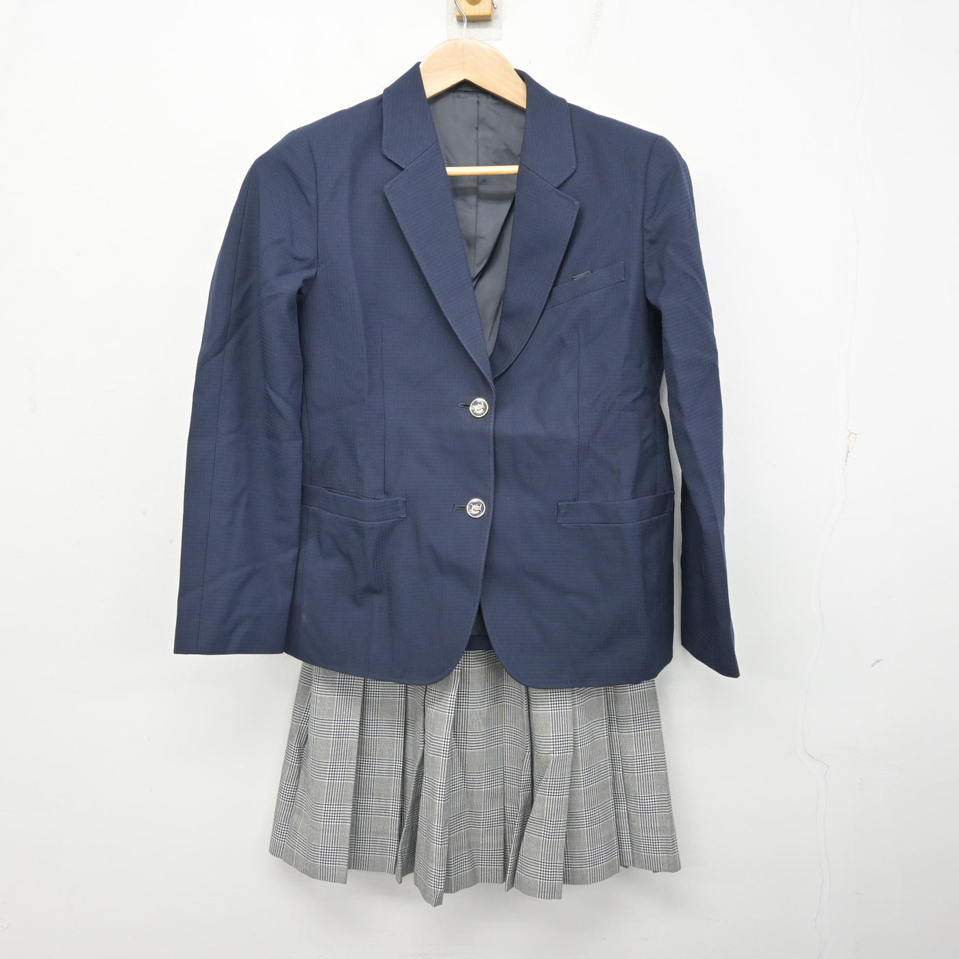 【中古】三重県 久居中学校 女子制服 2点 (ブレザー・スカート) sf101923