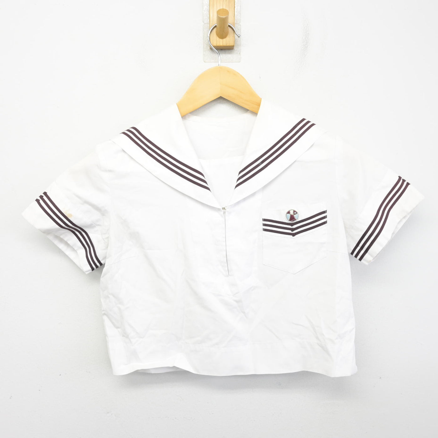 【中古】神奈川県 横浜富士見丘学園高等学校 女子制服 2点 (ニット・セーラー服) sf101939