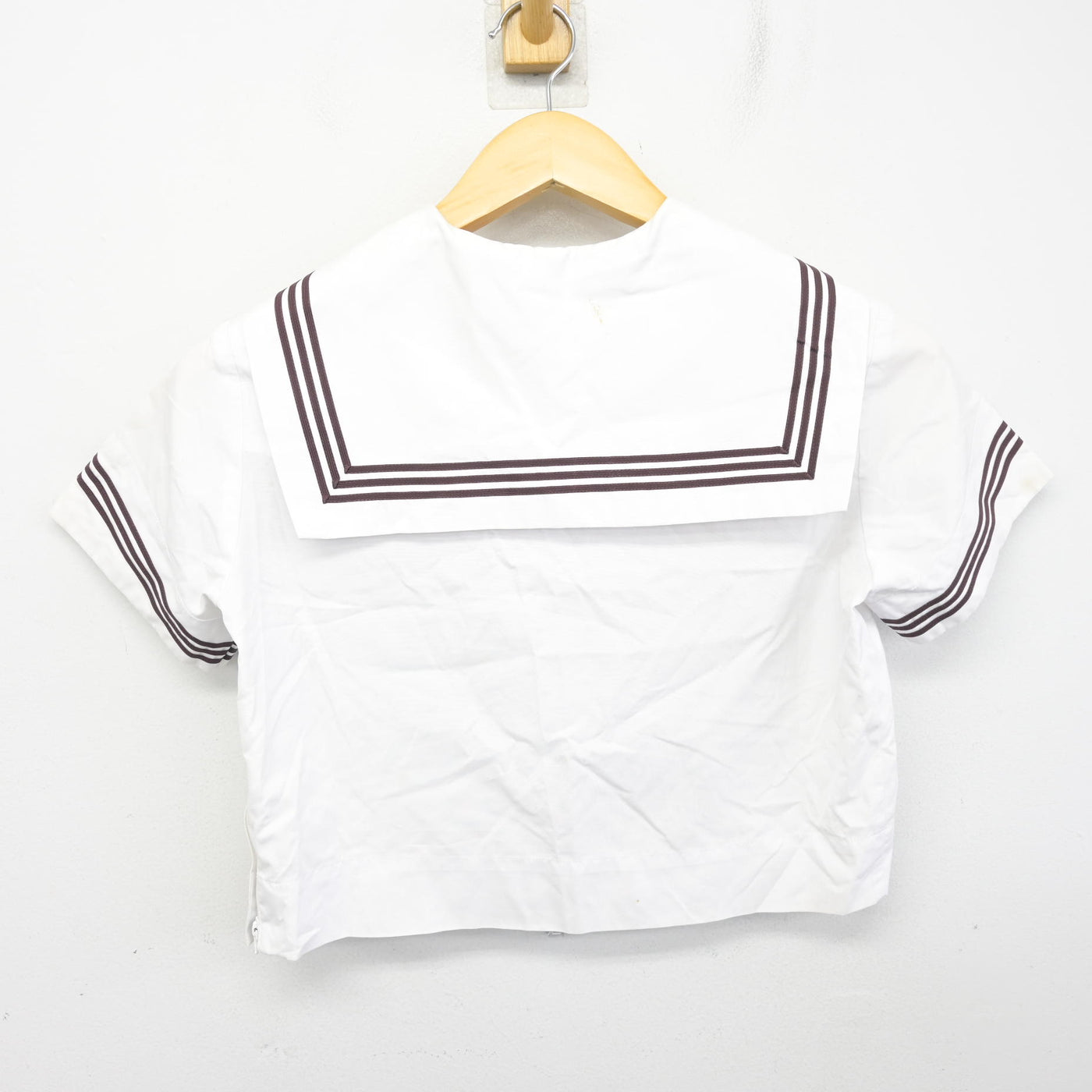 【中古】神奈川県 横浜富士見丘学園高等学校 女子制服 2点 (ニット・セーラー服) sf101939