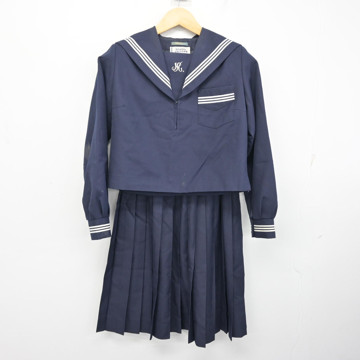 【中古】兵庫県 飾磨東中学校 女子制服 2点 (セーラー服・スカート) sf101943
