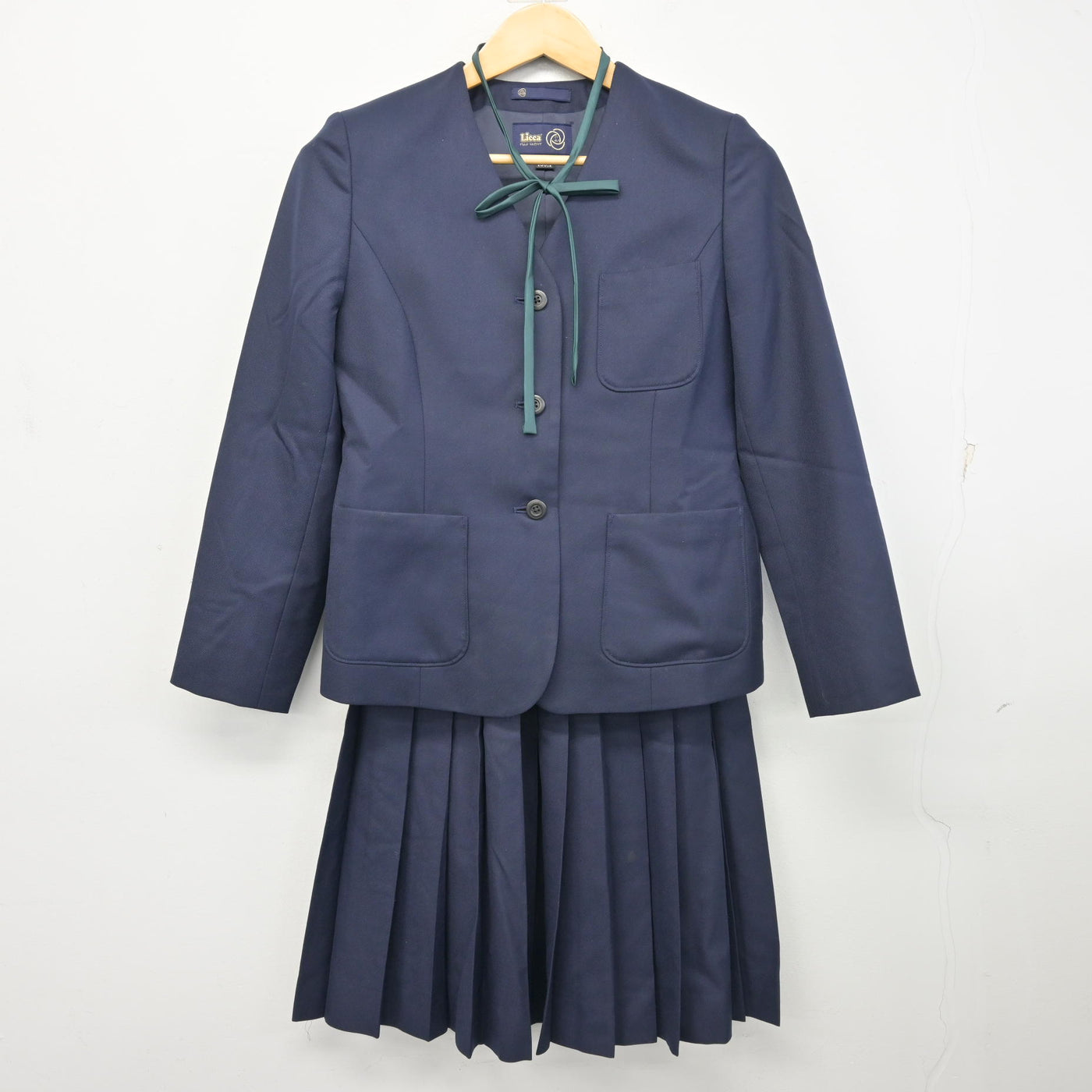 【中古】北海道 羊丘中学校/旧制服 女子制服 4点 (ブレザー・ベスト・スカート) sf102003