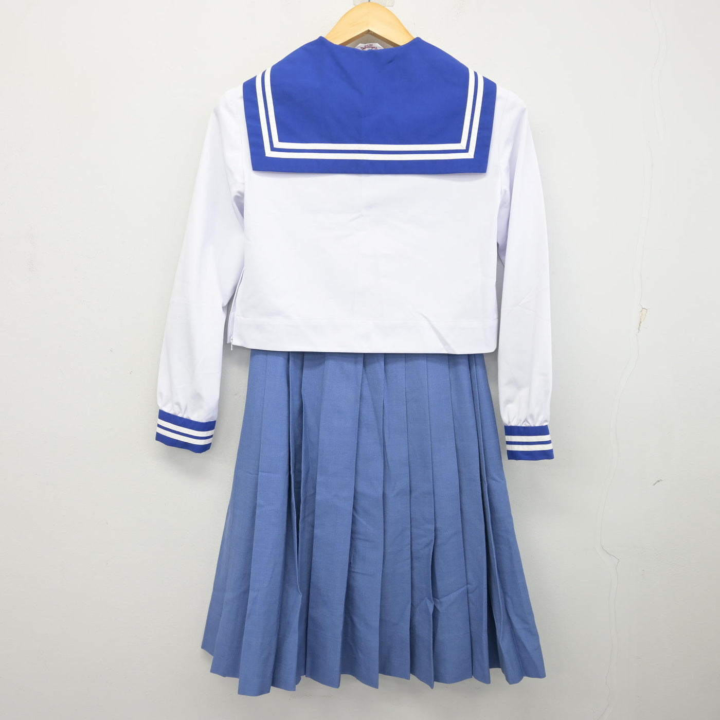 【中古】熊本県 出水中学校 女子制服 3点 (セーラー服・スカート) sf102010
