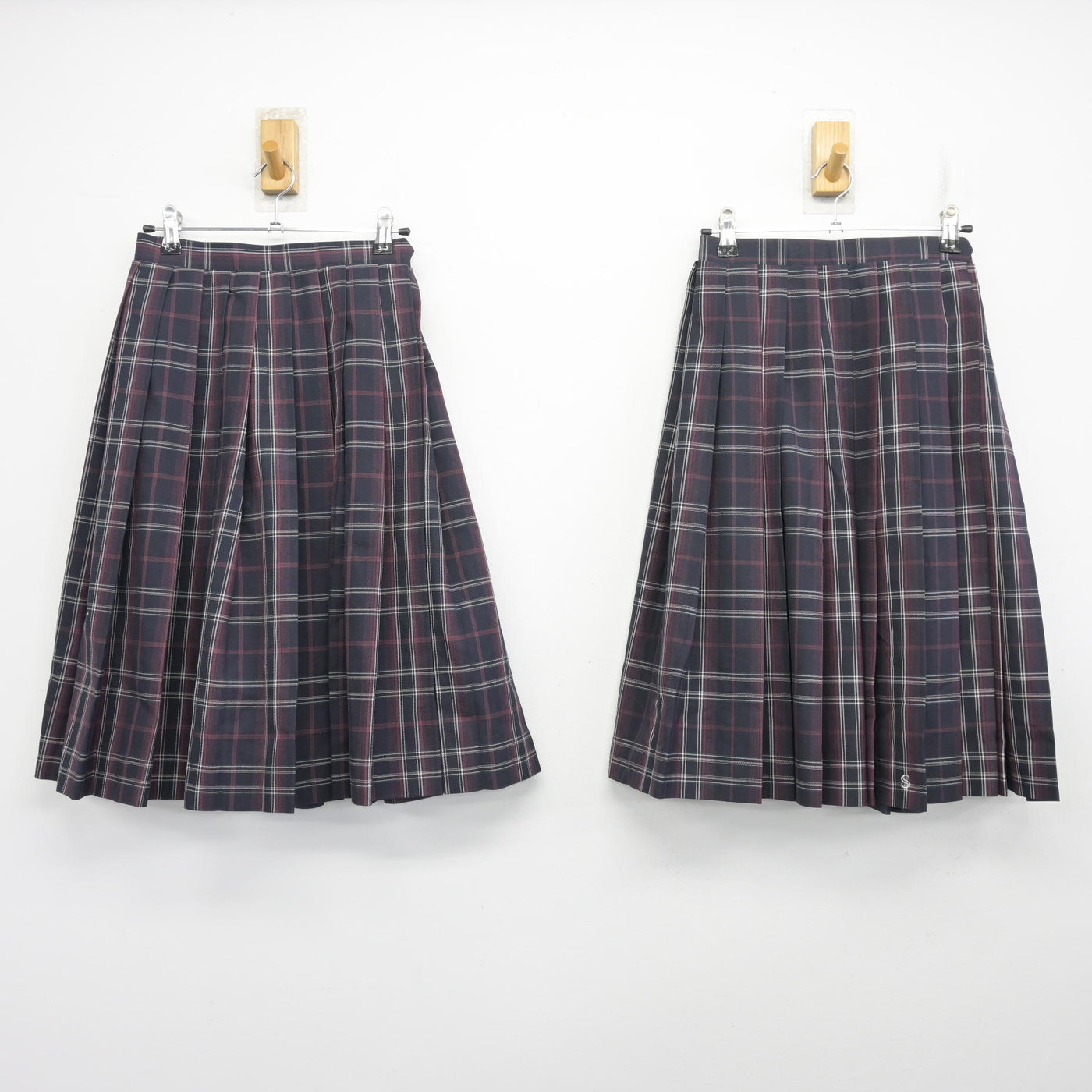 【中古】神奈川県 清新中学校 女子制服 4点 (ブレザー・スカート) sf102018