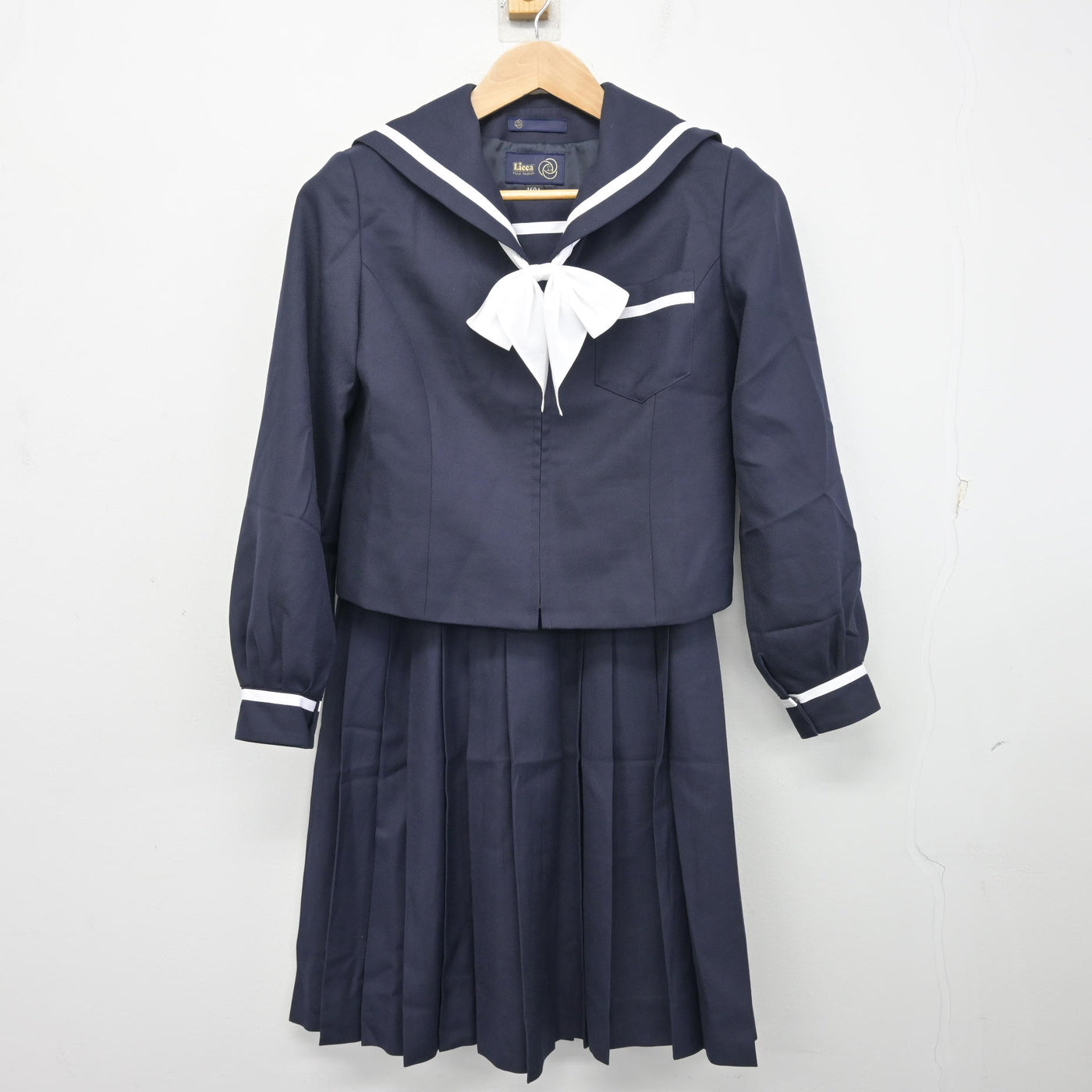 【中古】静岡県 八幡中学校 女子制服 3点 (セーラー服・スカート) sf102023