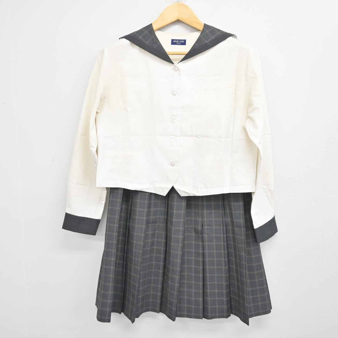 【中古】鳥取県 米子北高等学校/旧制服 女子制服 2点 (セーラー服・スカート) sf102030