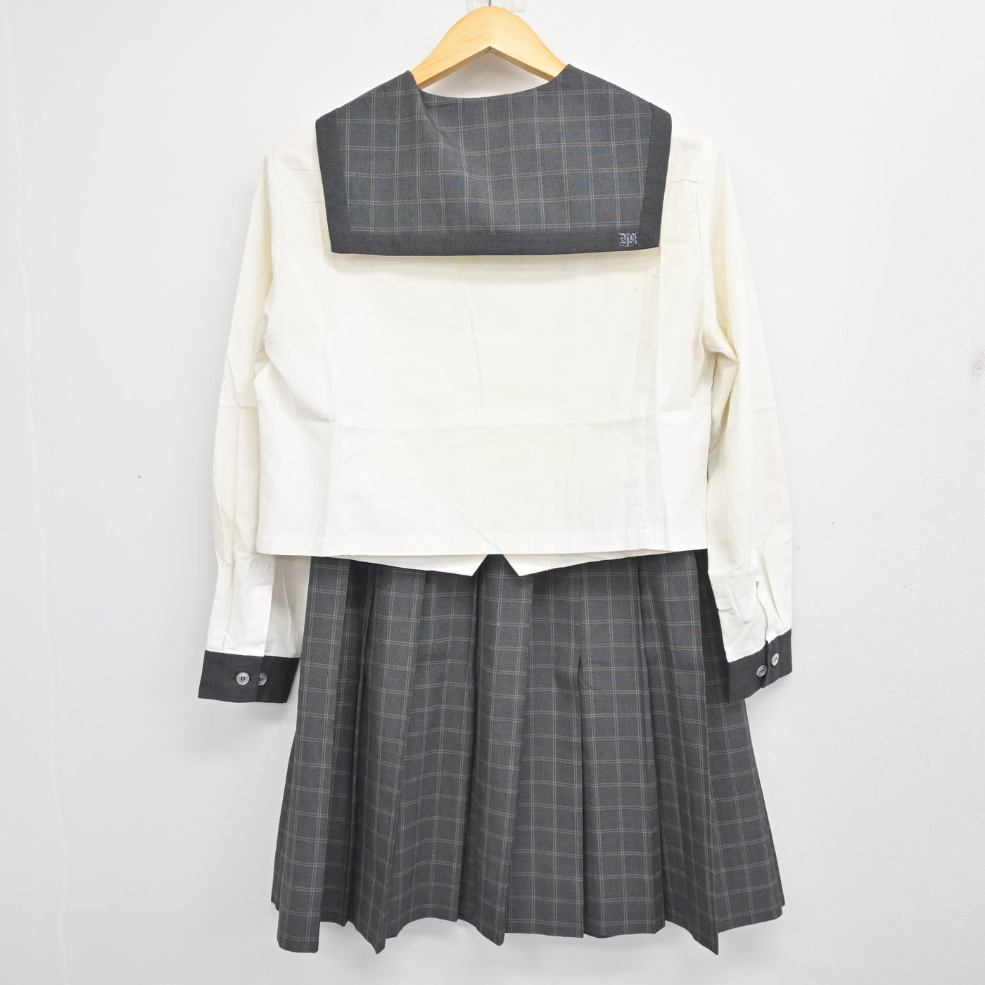 【中古】鳥取県 米子北高等学校/旧制服 女子制服 2点 (セーラー服・スカート) sf102030