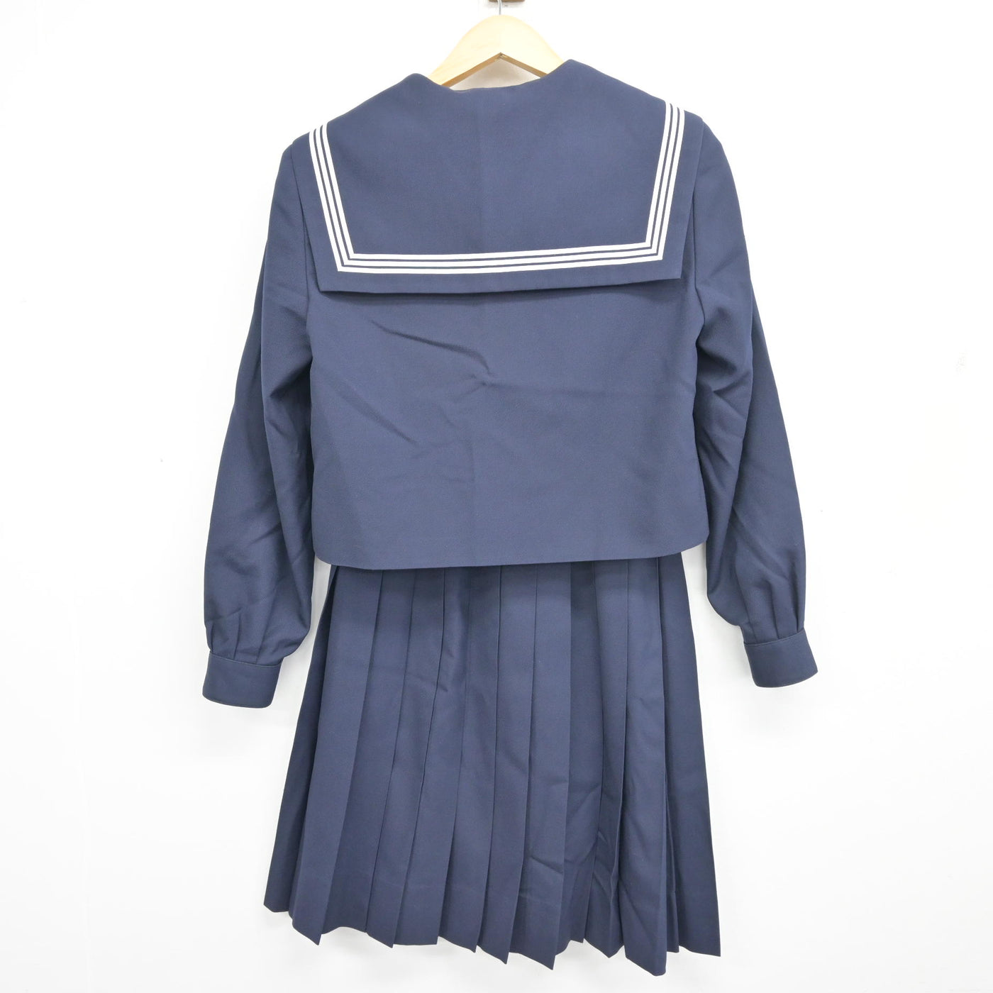 【中古】佐賀県 田代中学校 女子制服 3点 (セーラー服・スカート) sf102036