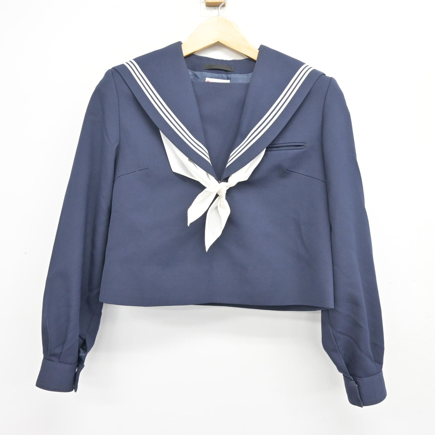 【中古】佐賀県 田代中学校 女子制服 3点 (セーラー服・スカート) sf102036