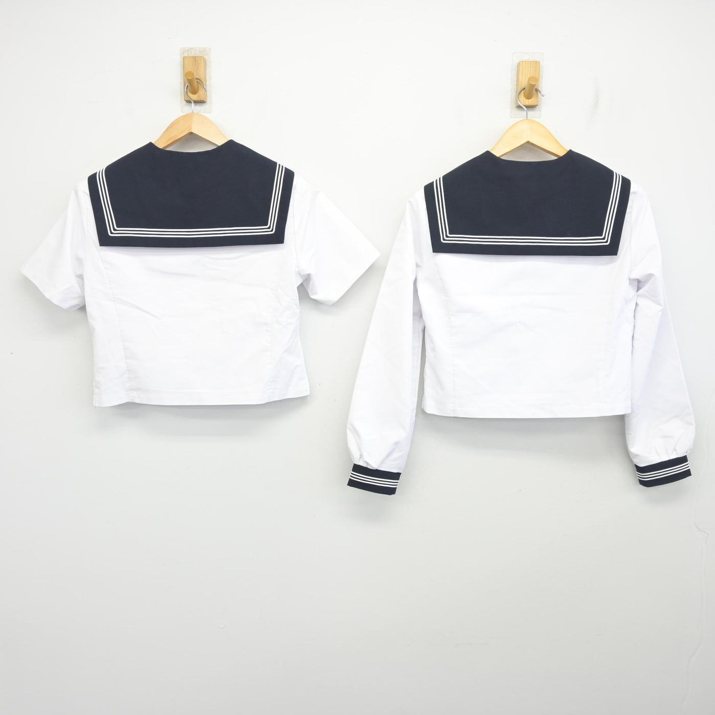 【中古】東京都 大森第四中学校 女子制服 3点 (セーラー服・セーラー服・スカート) sf102106