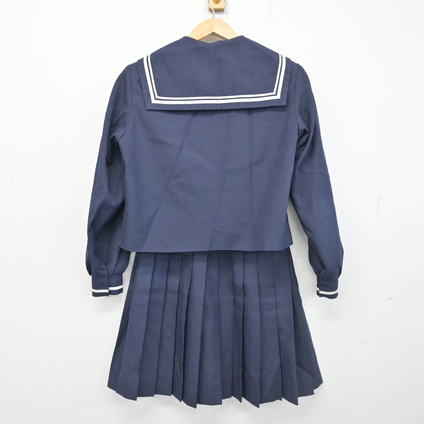【中古】岡山県 玉島北中学校/旧制服 女子制服 3点 (セーラー服・スカート) sf102108