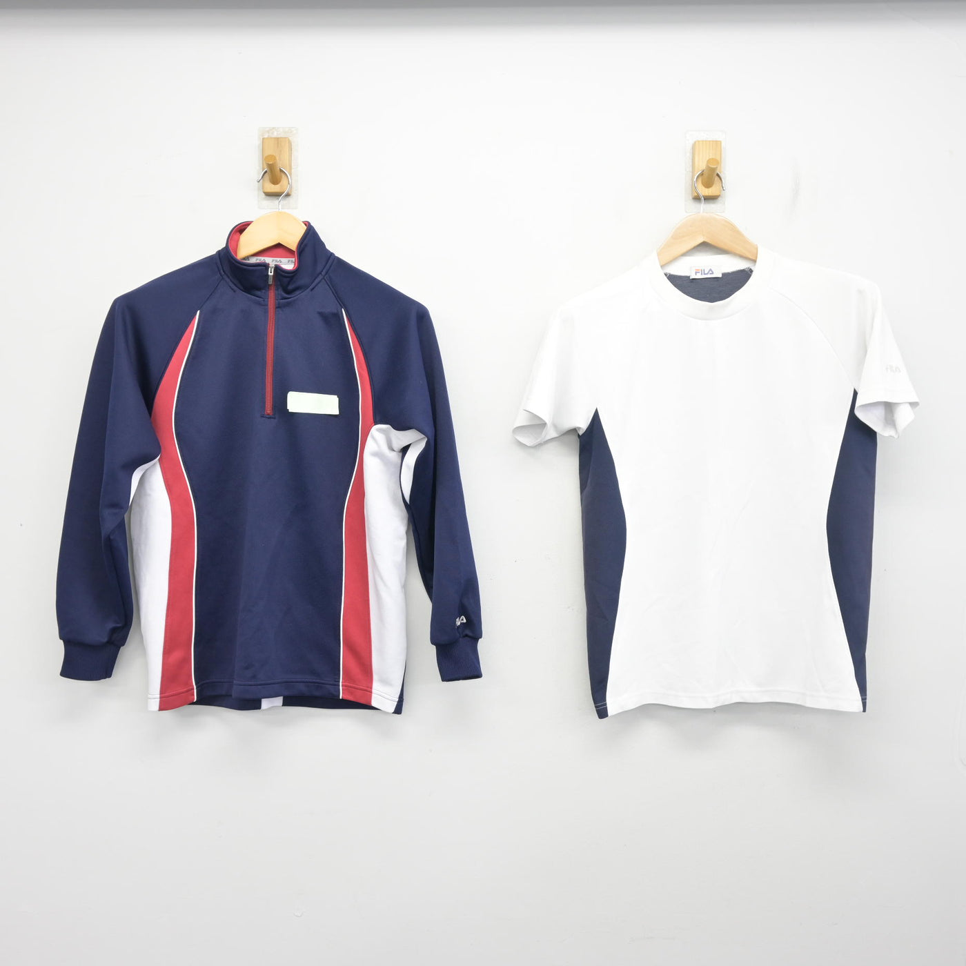 【中古】茨城県 石下紫峰高等学校 女子制服 3点 (ジャージ 上・体操服 上・体操服 下) sf102131