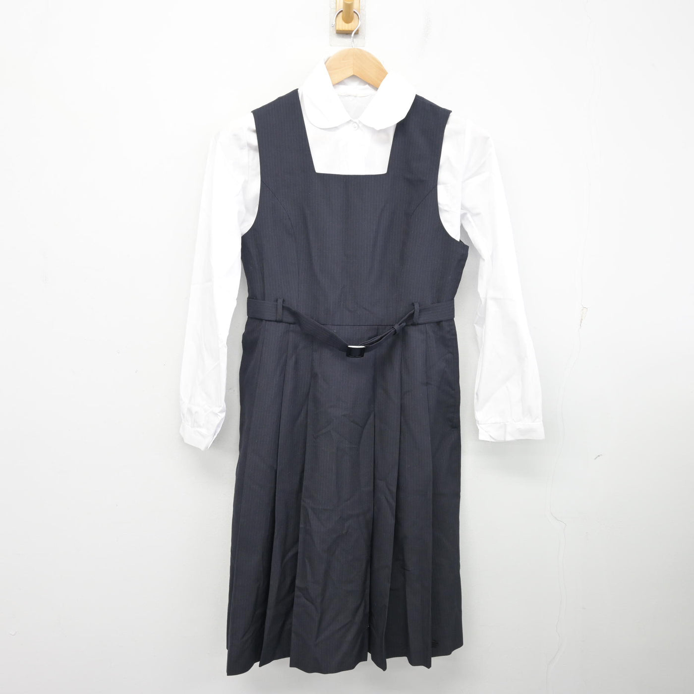 【中古】栃木県 佐野東高等学校 女子制服 3点 (ニット・シャツ・ジャンパースカート) sf102175