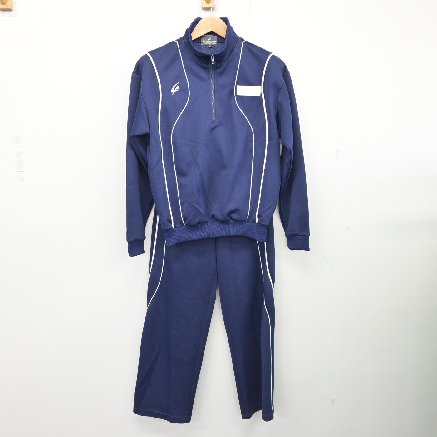【中古】岡山県 岡山東商業高等学校 女子制服 3点 (ジャージ 上・体操服 上・ジャージ 下) sf102206