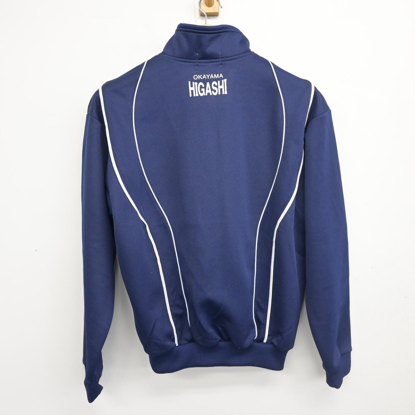 【中古】岡山県 岡山東商業高等学校 女子制服 3点 (ジャージ 上・体操服 上・ジャージ 下) sf102206