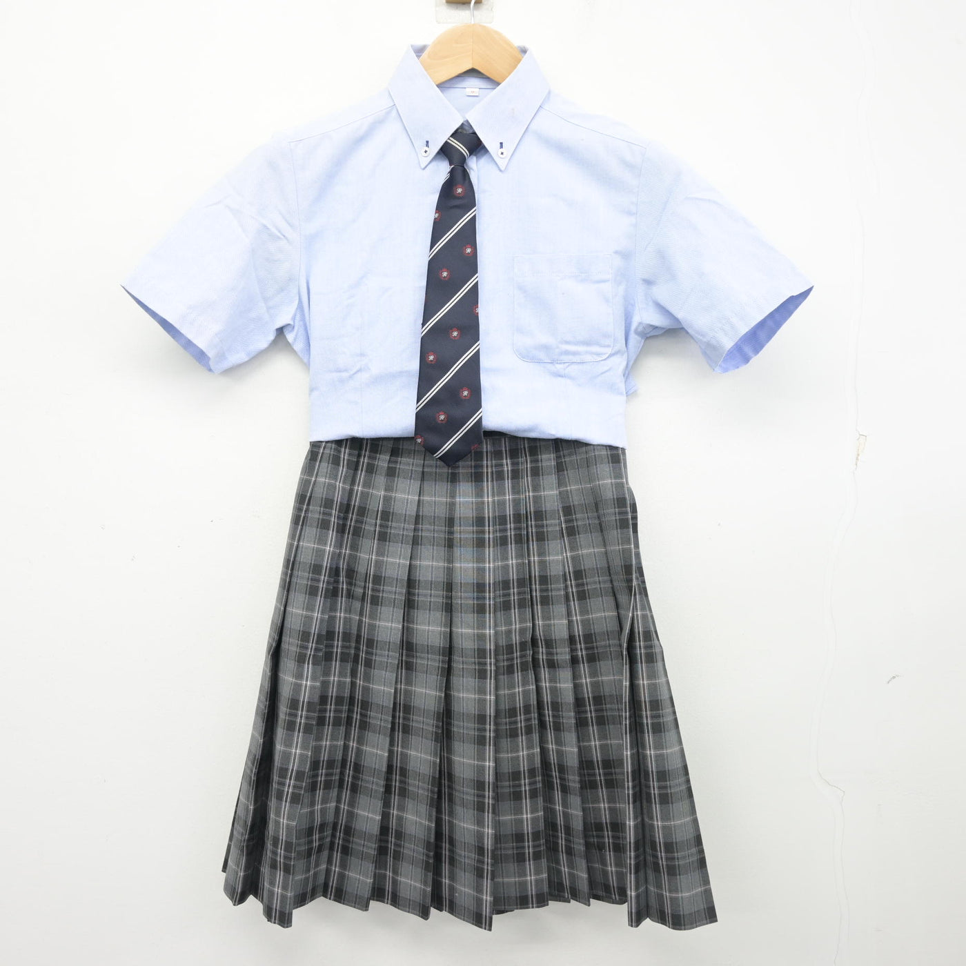 【中古】神奈川県 白鵬女子高等学校 女子制服 3点 (シャツ・スカート) sf102255