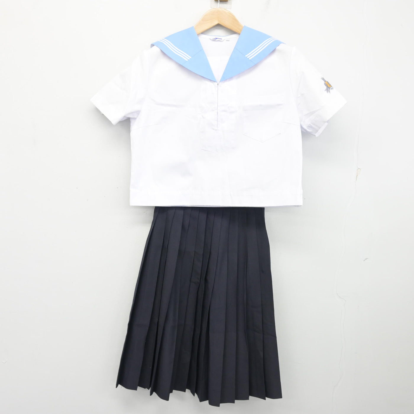 【中古】高知県 高知中学高等学校 女子制服 2点 (セーラー服・スカート) sf102271