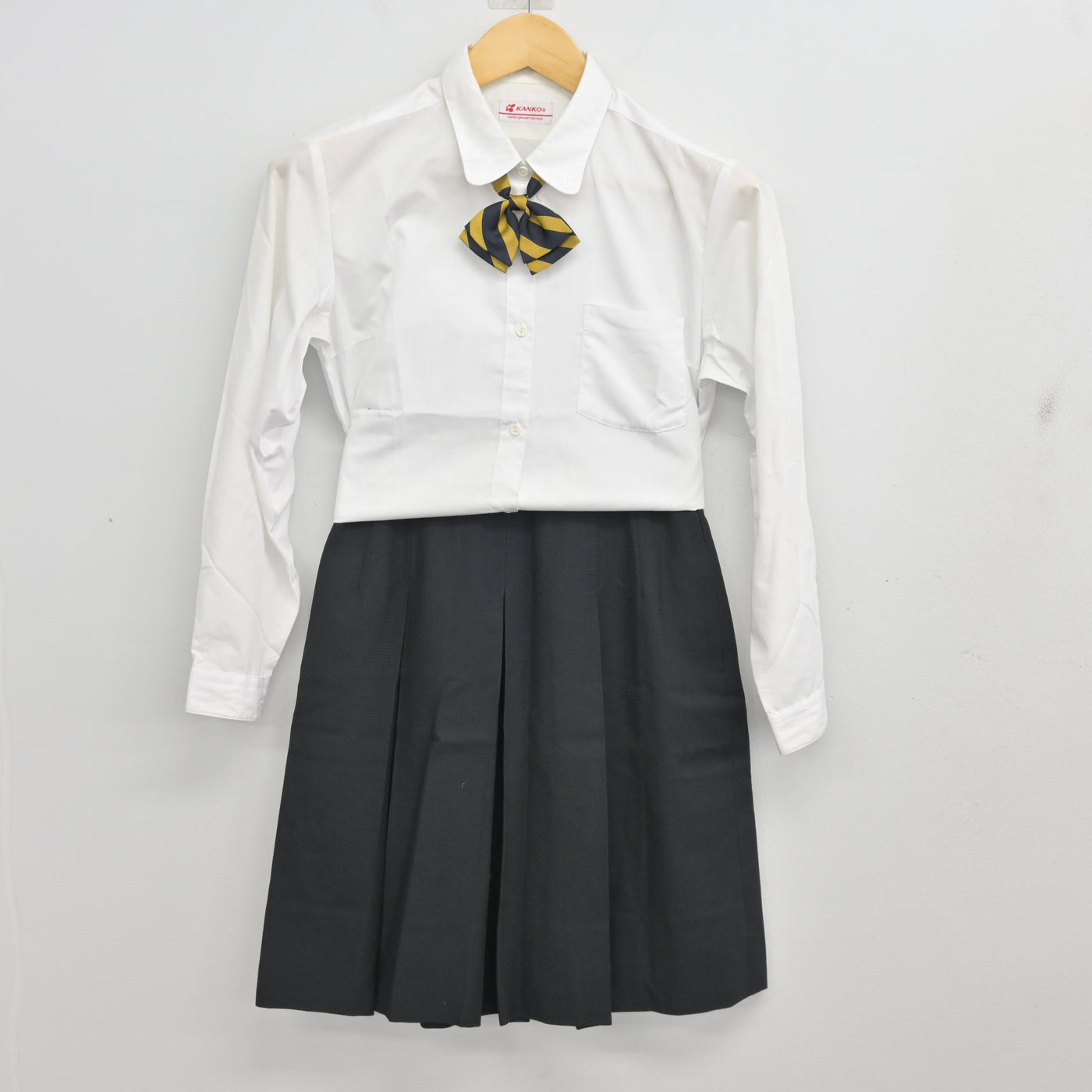 【中古】岩手県 大槌高等学校 女子制服 4点 (ブレザー・シャツ・スカート) sf102314