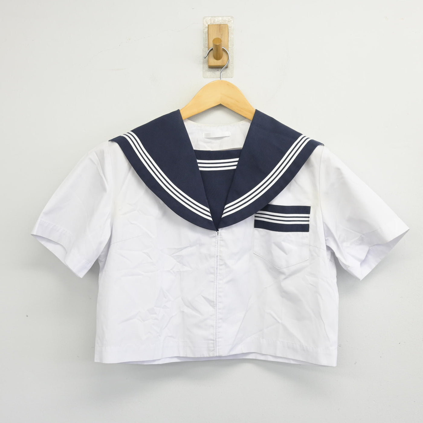 【中古】静岡県 周南中学校 女子制服 2点 (セーラー服・スカート) sf102327