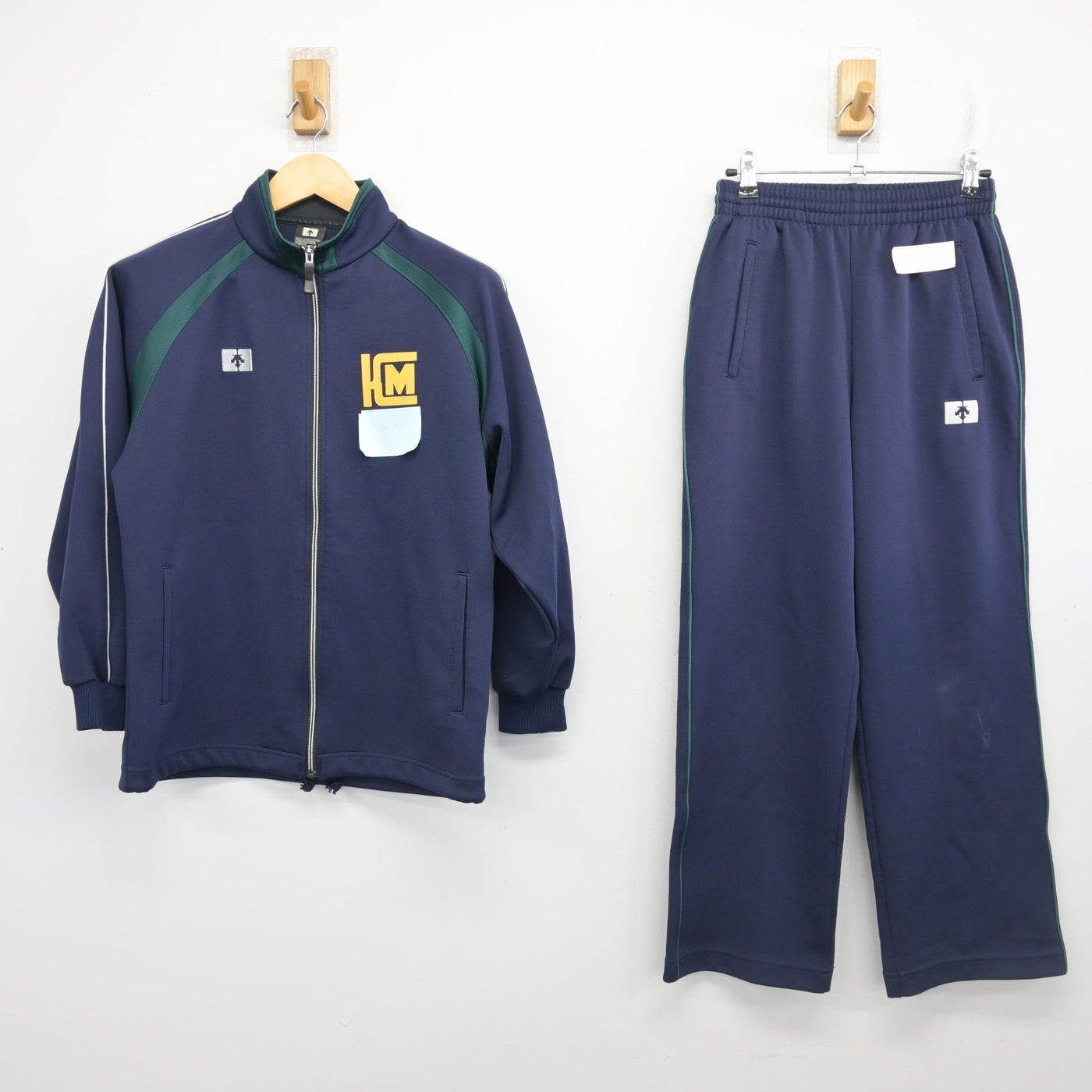 【中古】宮崎県 都城高等学校 女子制服 2点 (ジャージ 上・ジャージ 下) sf102359