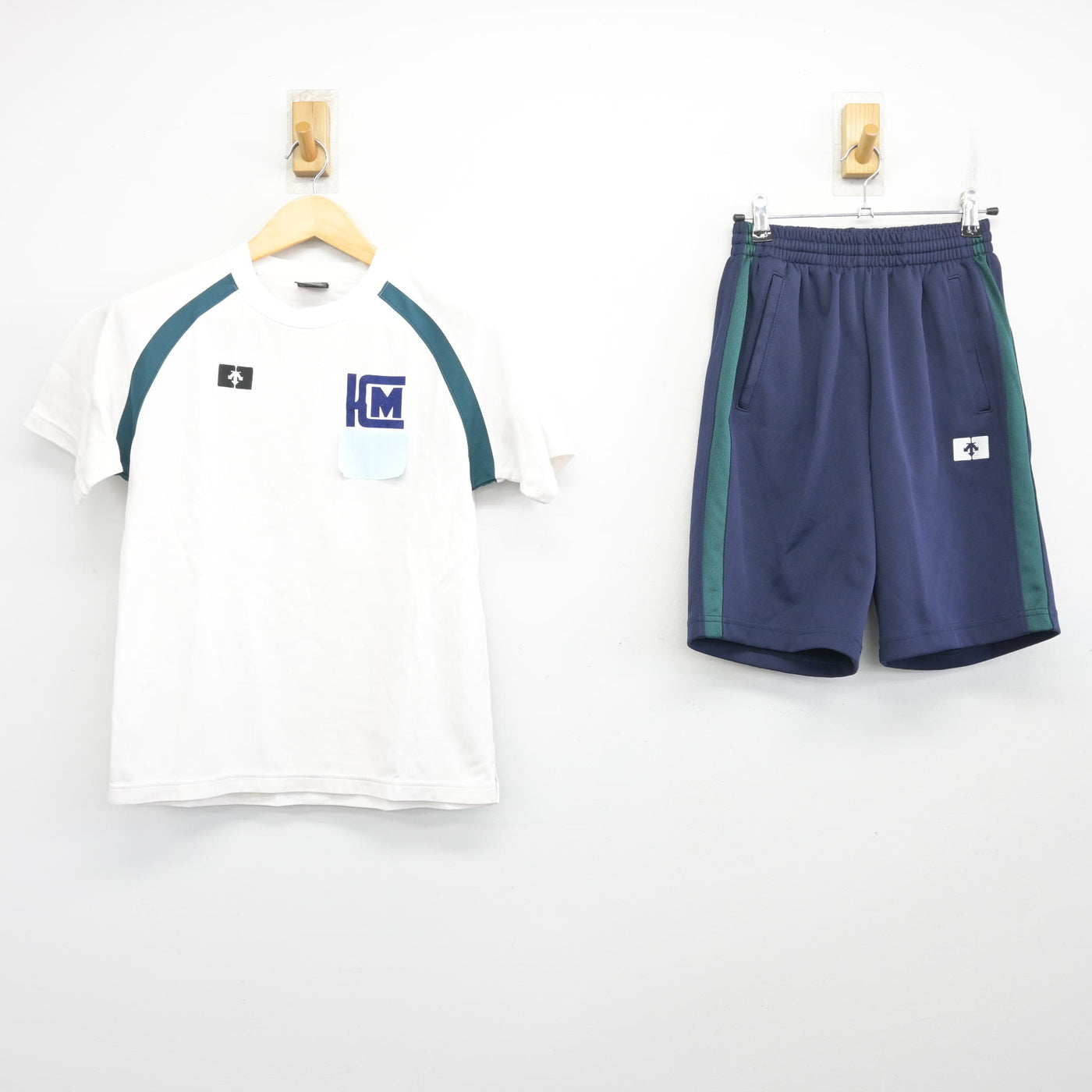 【中古】宮崎県 都城高等学校 女子制服 2点 (体操服 上・体操服 下) sf102361