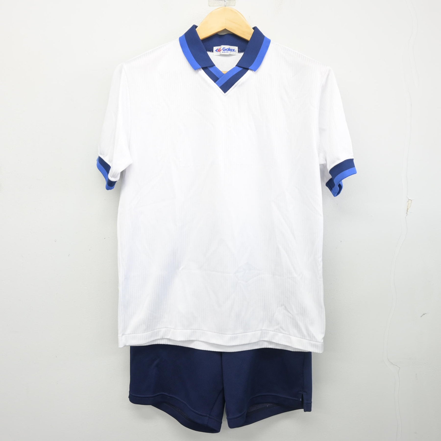 中古】静岡県 磐田南高等学校 女子制服 2点 (体操服 上・体操服 下