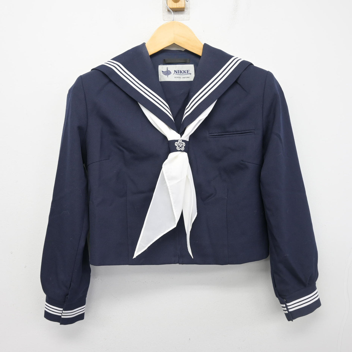 【中古】埼玉県 安行中学校 女子制服 3点 (セーラー服・スカート) sf102397