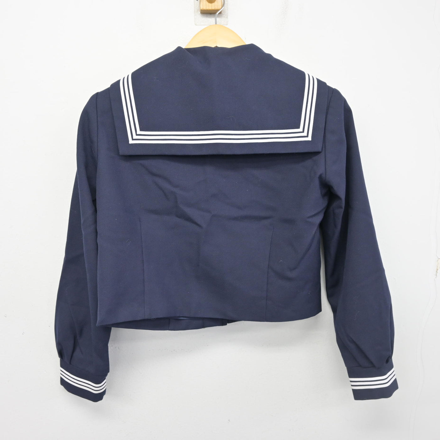【中古】埼玉県 安行中学校 女子制服 3点 (セーラー服・スカート) sf102397