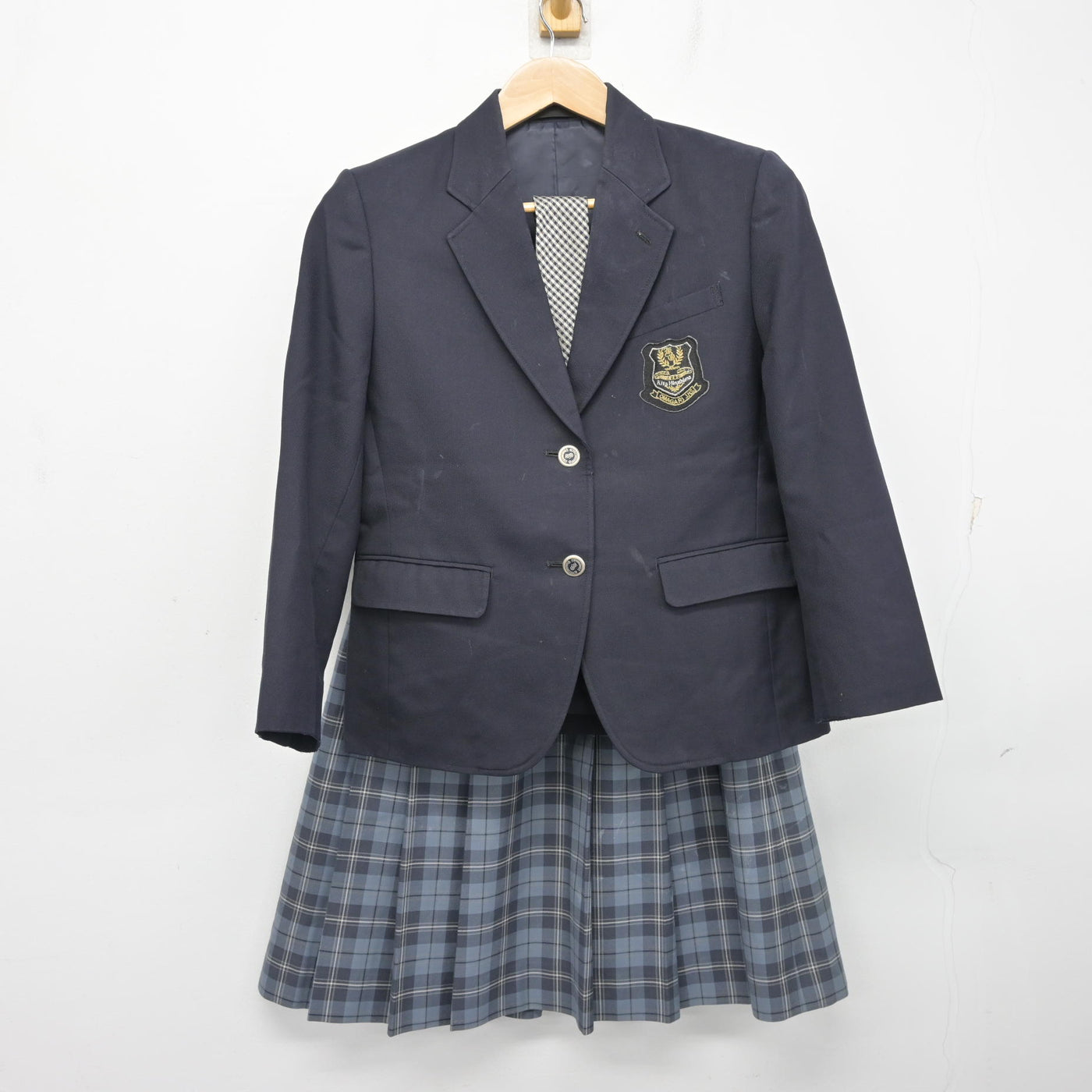 【中古】北海道 大曲中学校 女子制服 4点 (ブレザー・ニットベスト・スカート) sf102413