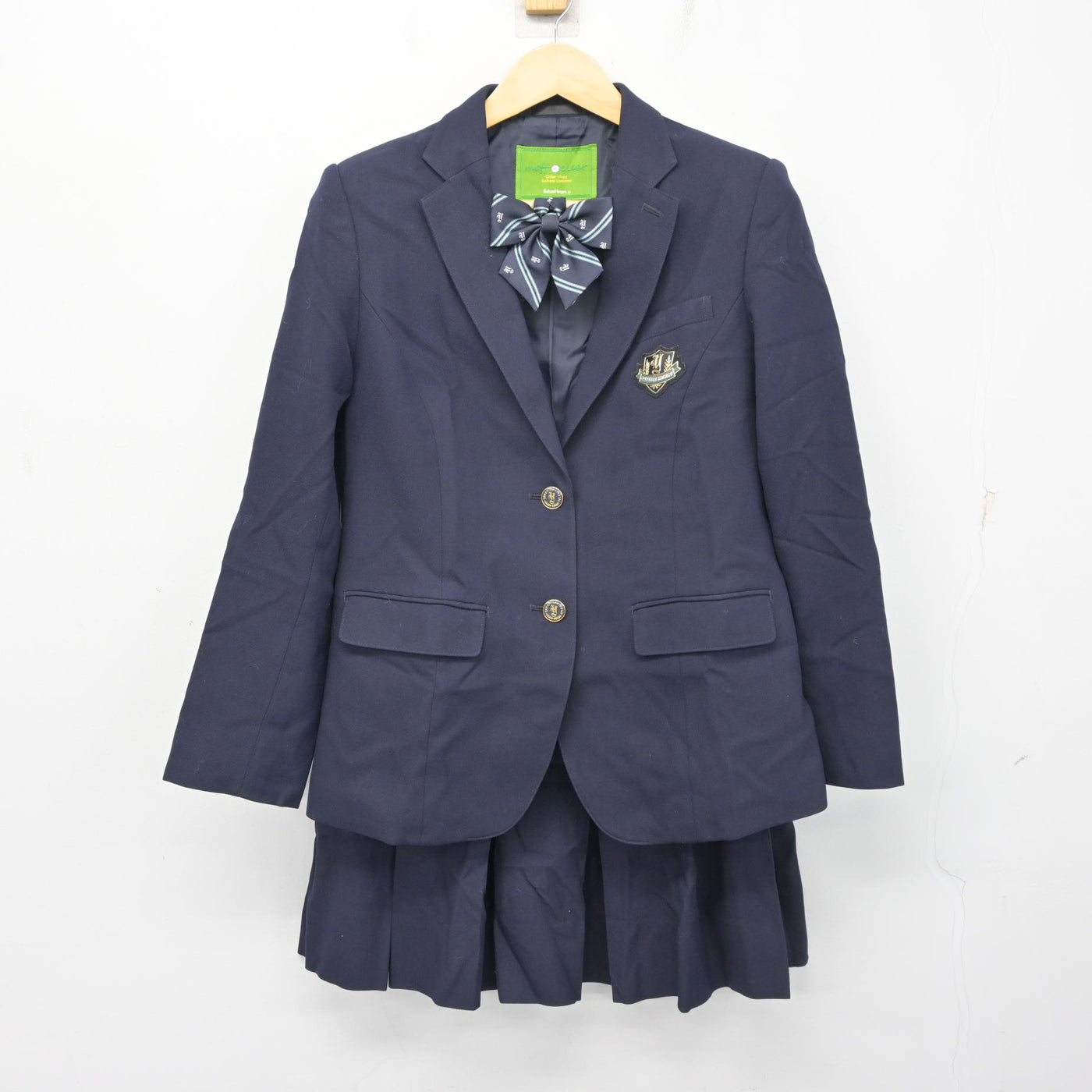 【中古】埼玉県 山村国際高等学校 女子制服 3点 (ブレザー・スカート) sf102452