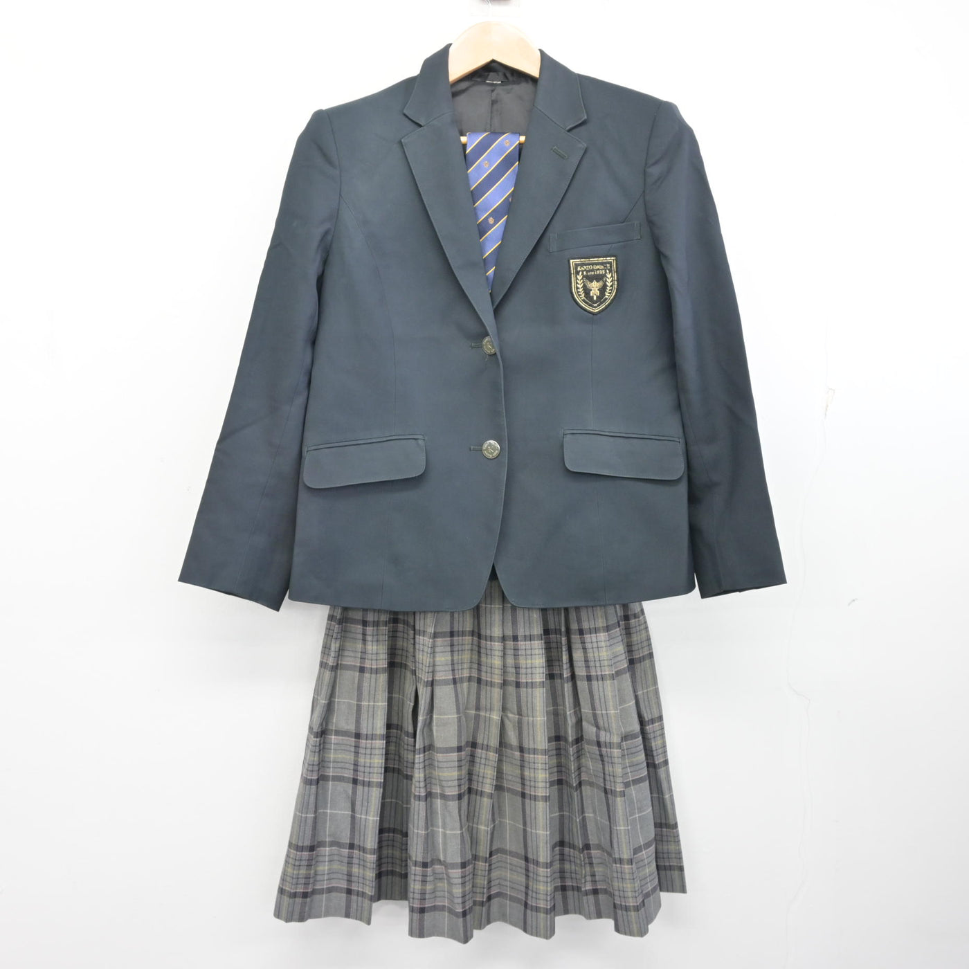 【中古】東京都 関東第一高等学校 女子制服 3点 (ブレザー・スカート) sf102473