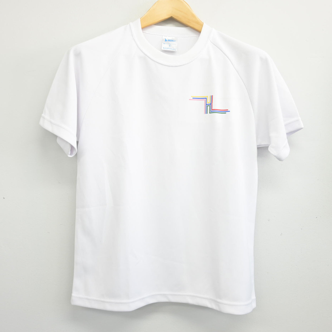 【中古】東京都 関東第一高等学校 女子制服 2点 (体操服 上・体操服 下) sf102477