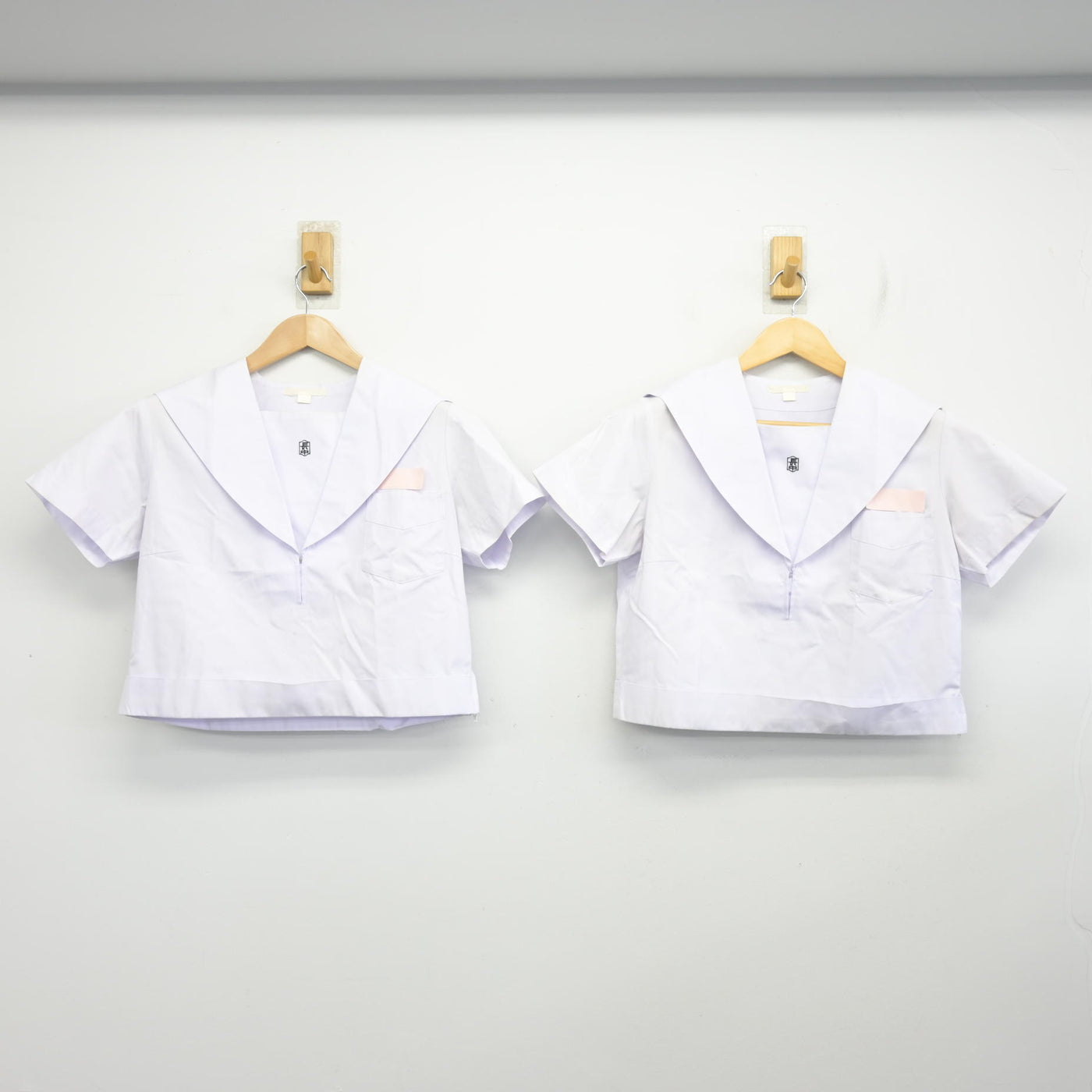 【中古】山口県 長府中学校 女子制服 3点 (セーラー服・スカート) sf102501