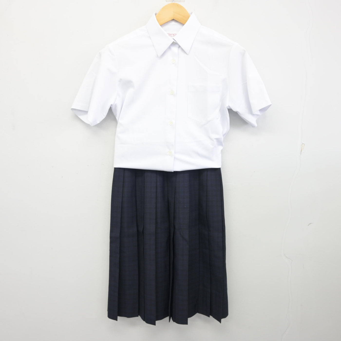 【中古】福岡県 福岡市立城南中学校 女子制服 2点 (シャツ・スカート) sf102533