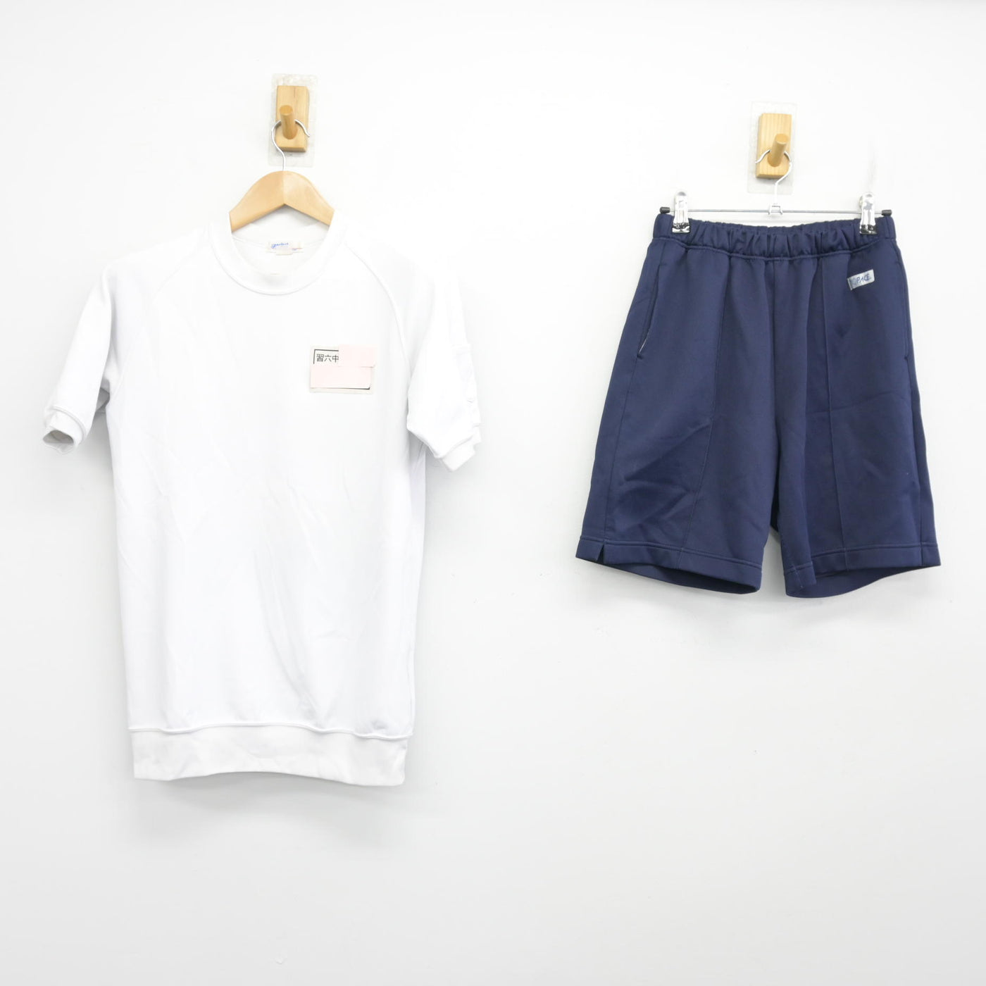 【中古】千葉県 習志野市立第六中学校 女子制服 2点 (体操服 上・体操服 下) sf102594