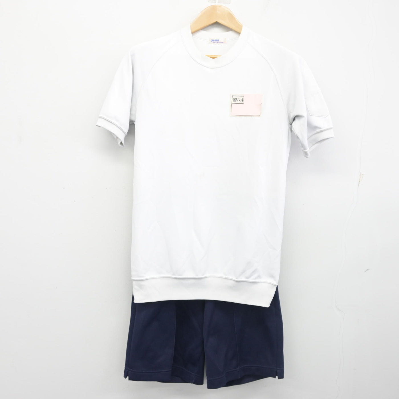 【中古】千葉県 習志野市立第六中学校 女子制服 2点 (体操服 上・体操服 下) sf102595