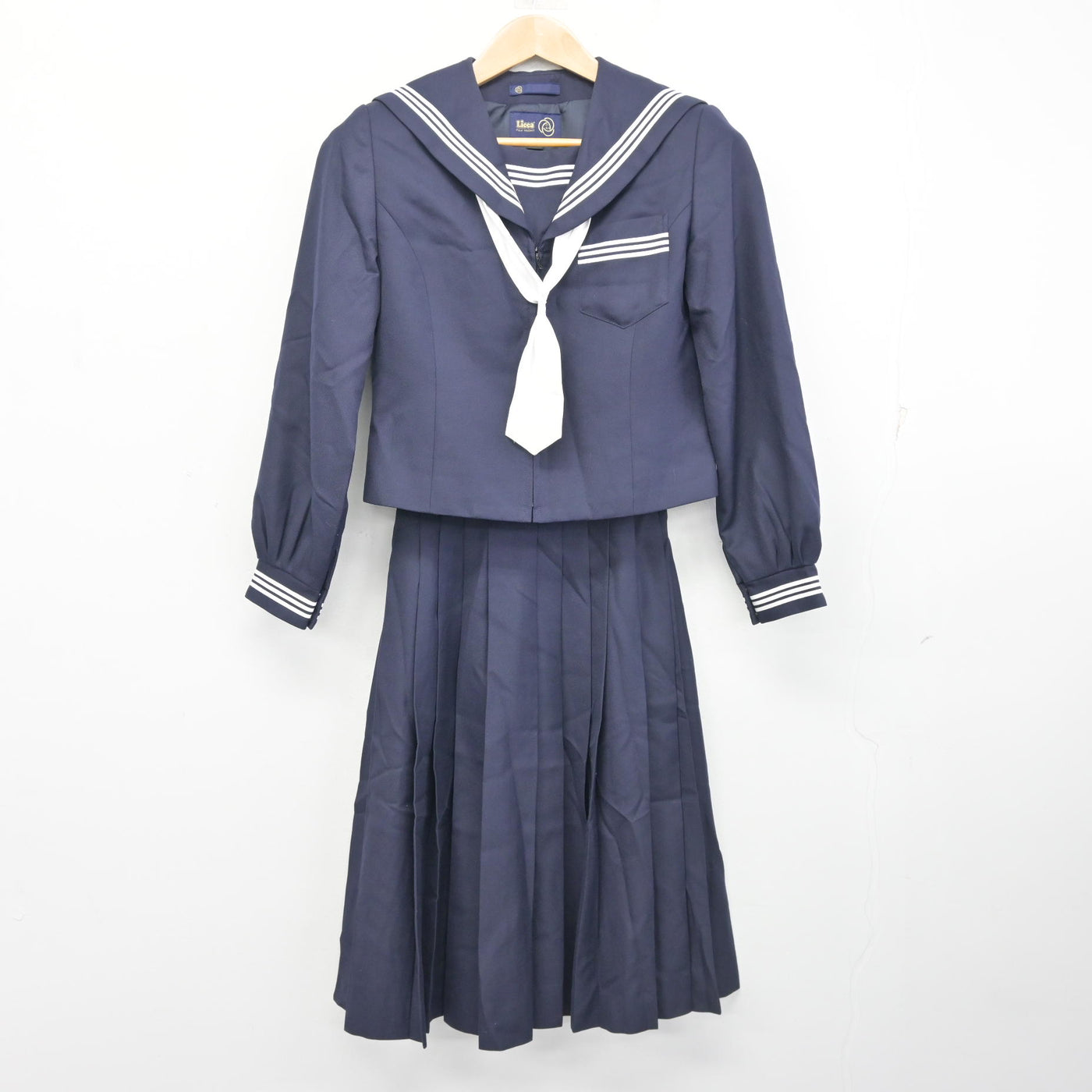 【中古】静岡県 北浜中学校 女子制服 3点 (セーラー服・スカート) sf102600