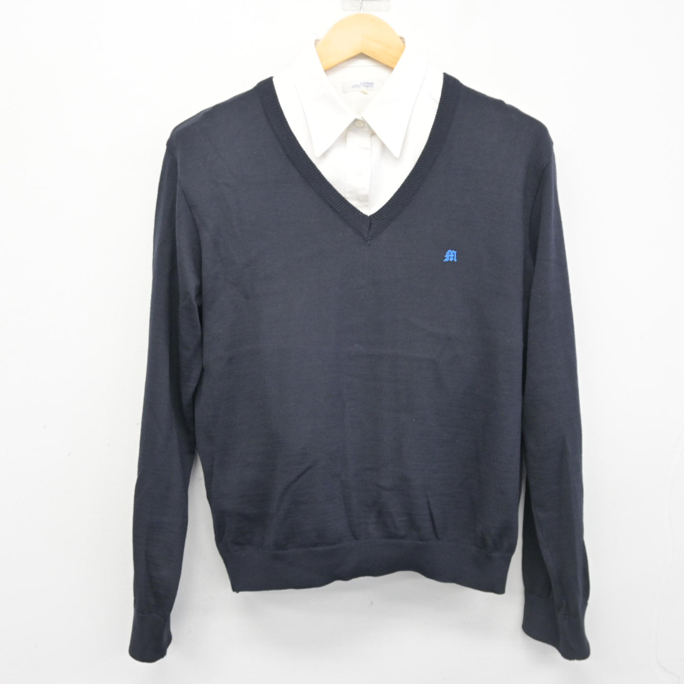 中古】福岡県 武蔵台高等学校 女子制服 2点 (ニット・シャツ) sf102613
