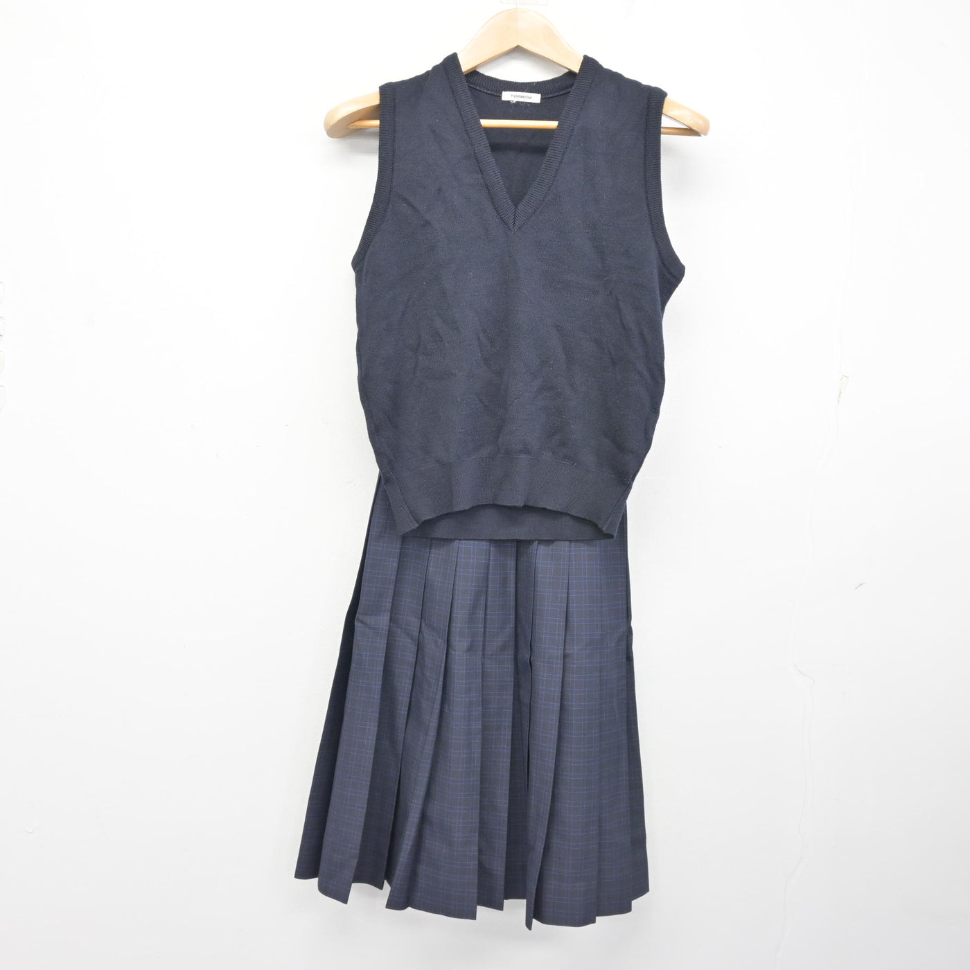 【中古】福岡県 東光中学校 女子制服 4点 (ブレザー・ニットベスト・スカート) sf102619