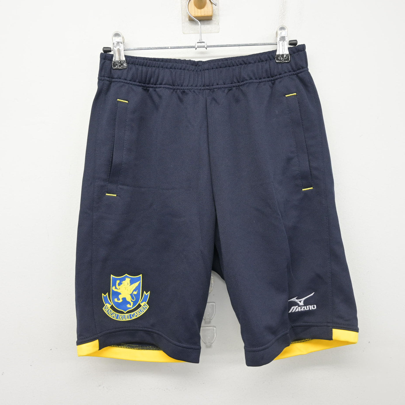 【中古】宮城県 秀光中学校 女子制服 2点 (体操服 上・体操服 下) sf102639