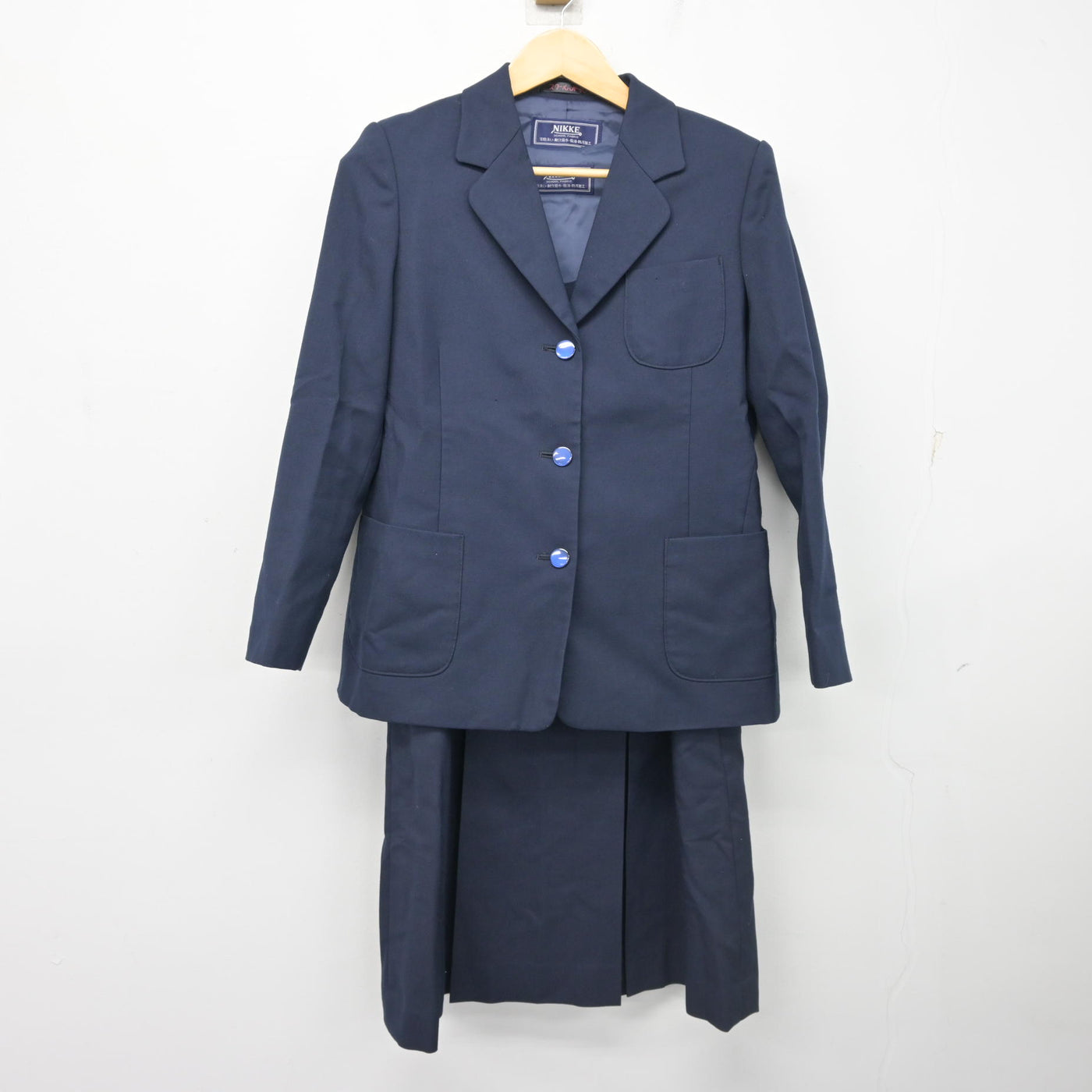 【中古】埼玉県 羽生市立東中学校 女子制服 2点 (ブレザー・ジャンパースカート) sf102668