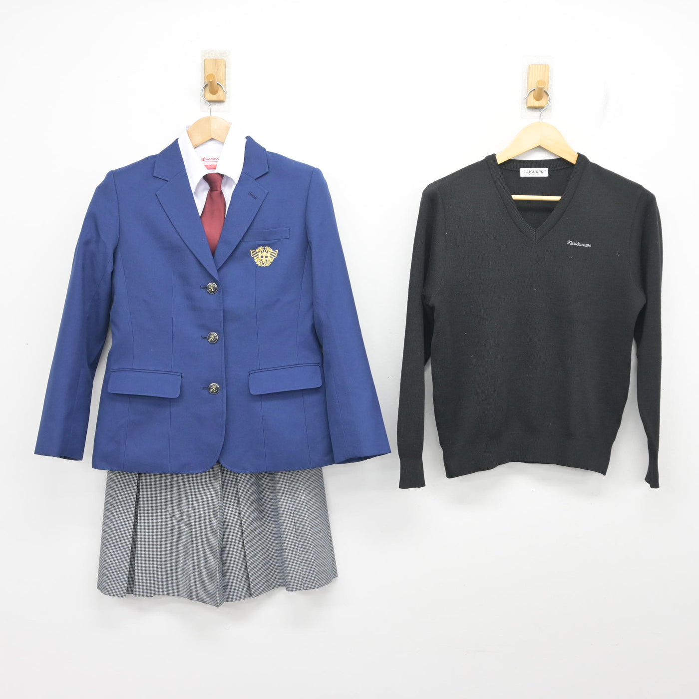 【中古】兵庫県 苦楽園中学校 女子制服 6点 (ブレザー・シャツ・スカート・ニット) sf102672