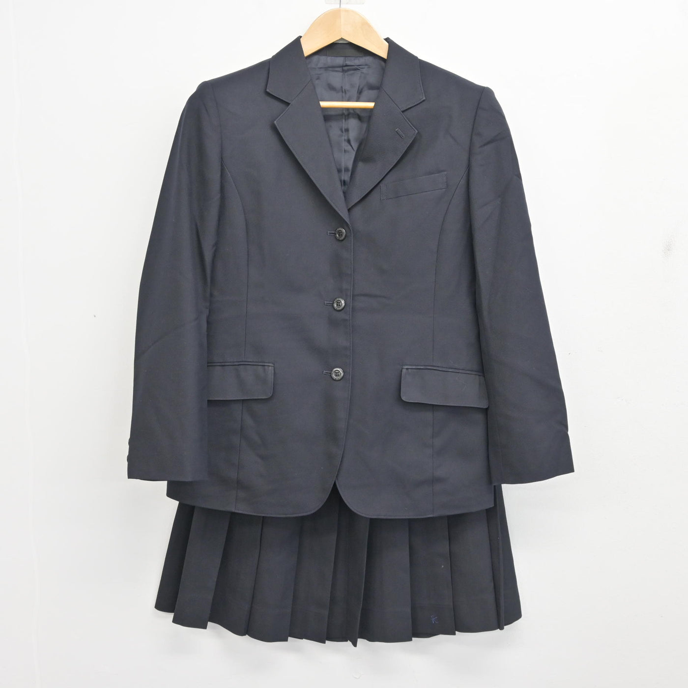 【中古】千葉県 鎌ヶ谷高等学校 女子制服 2点 (ブレザー・スカート) sf102685