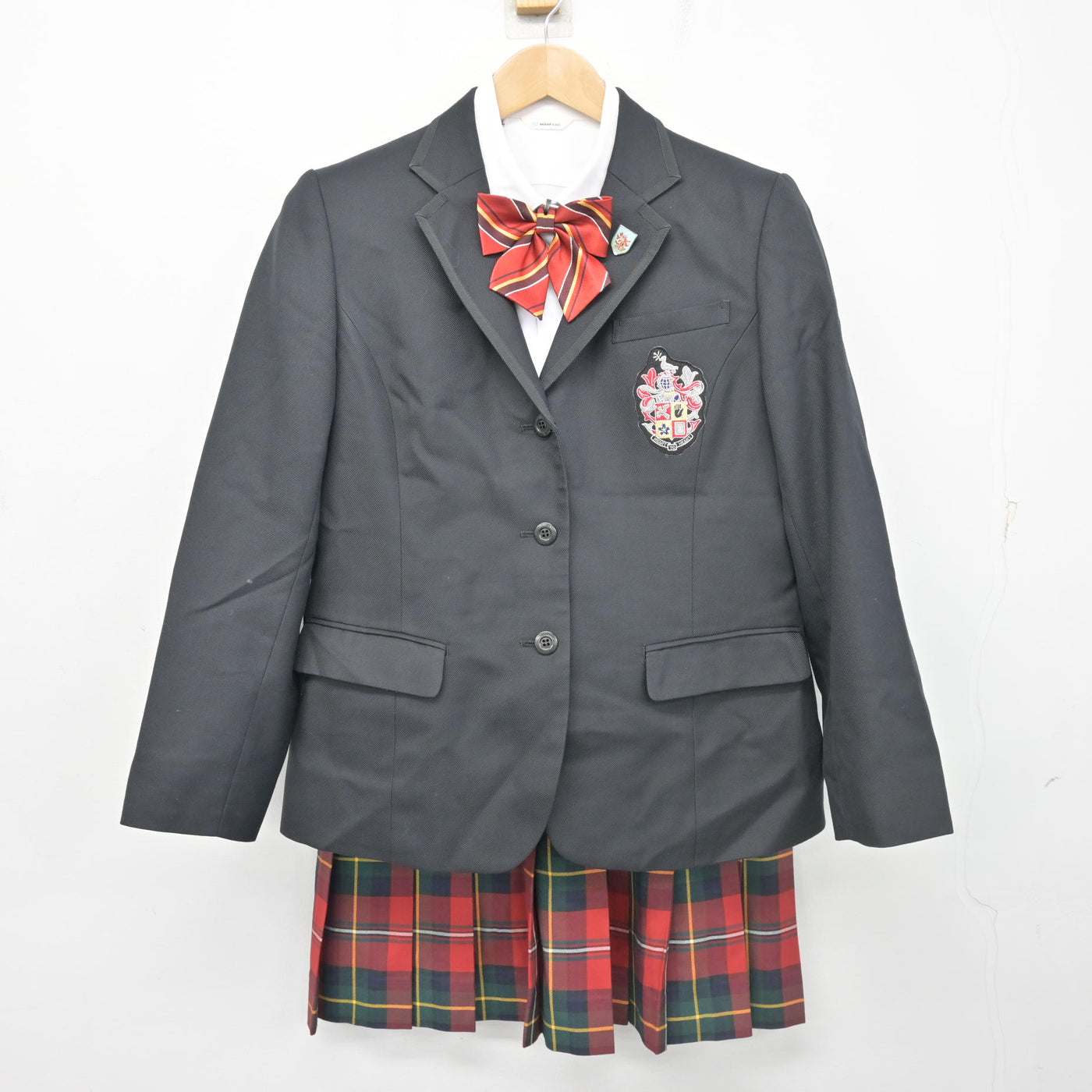 【中古】鹿児島県 神村学園高等部 女子制服 5点 (ブレザー・シャツ・スカート) sf102718