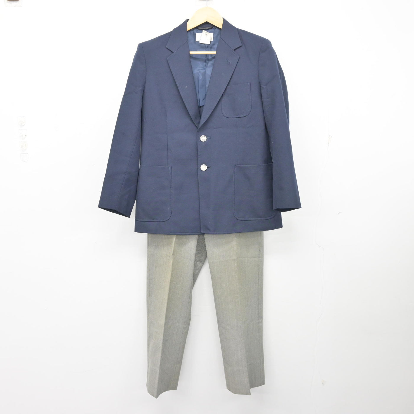 【中古】神奈川県 名瀬中学校 男子制服 2点 (ブレザー・ズボン) sf102738