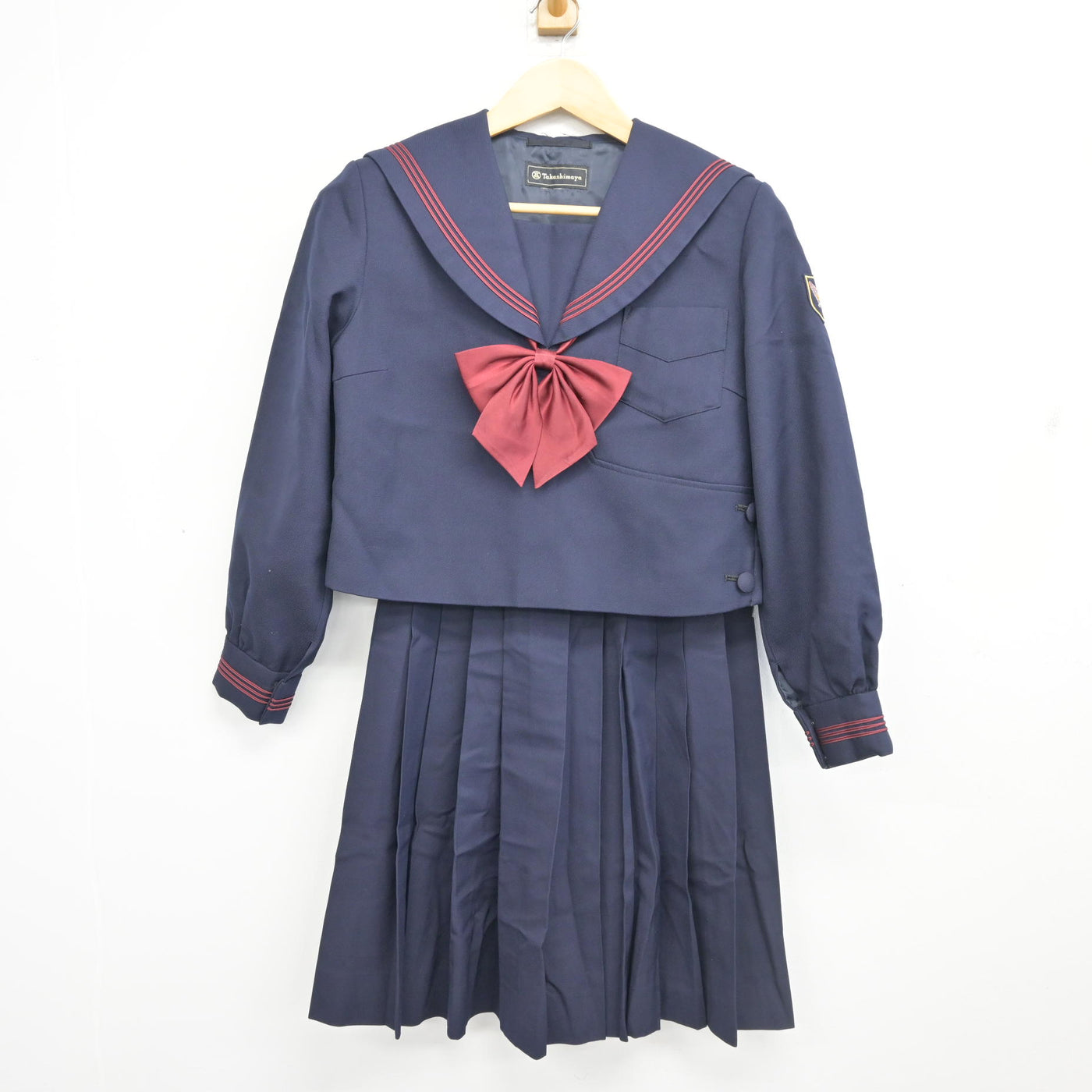 中古】神奈川県 横浜隼人高等学校 女子制服 3点 (セーラー服・スカート