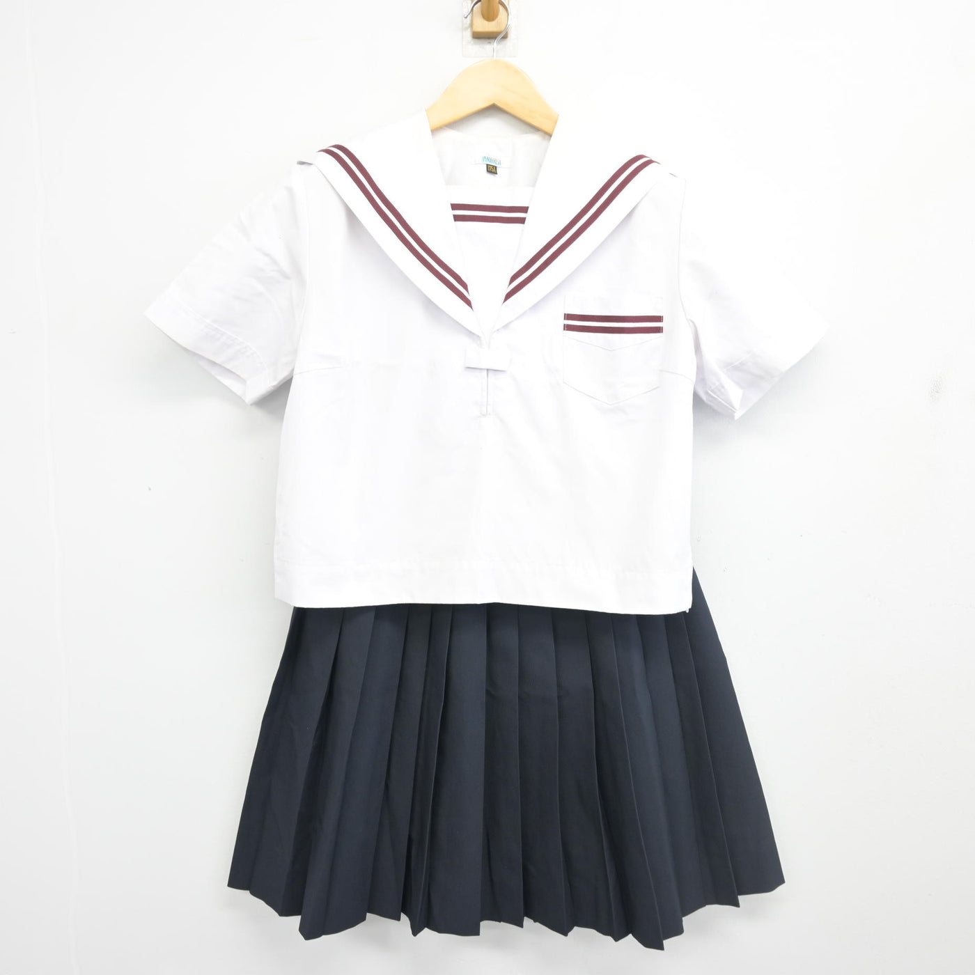 【中古】滋賀県 石部中学校 女子制服 3点 (セーラー服・スカート) sf102761