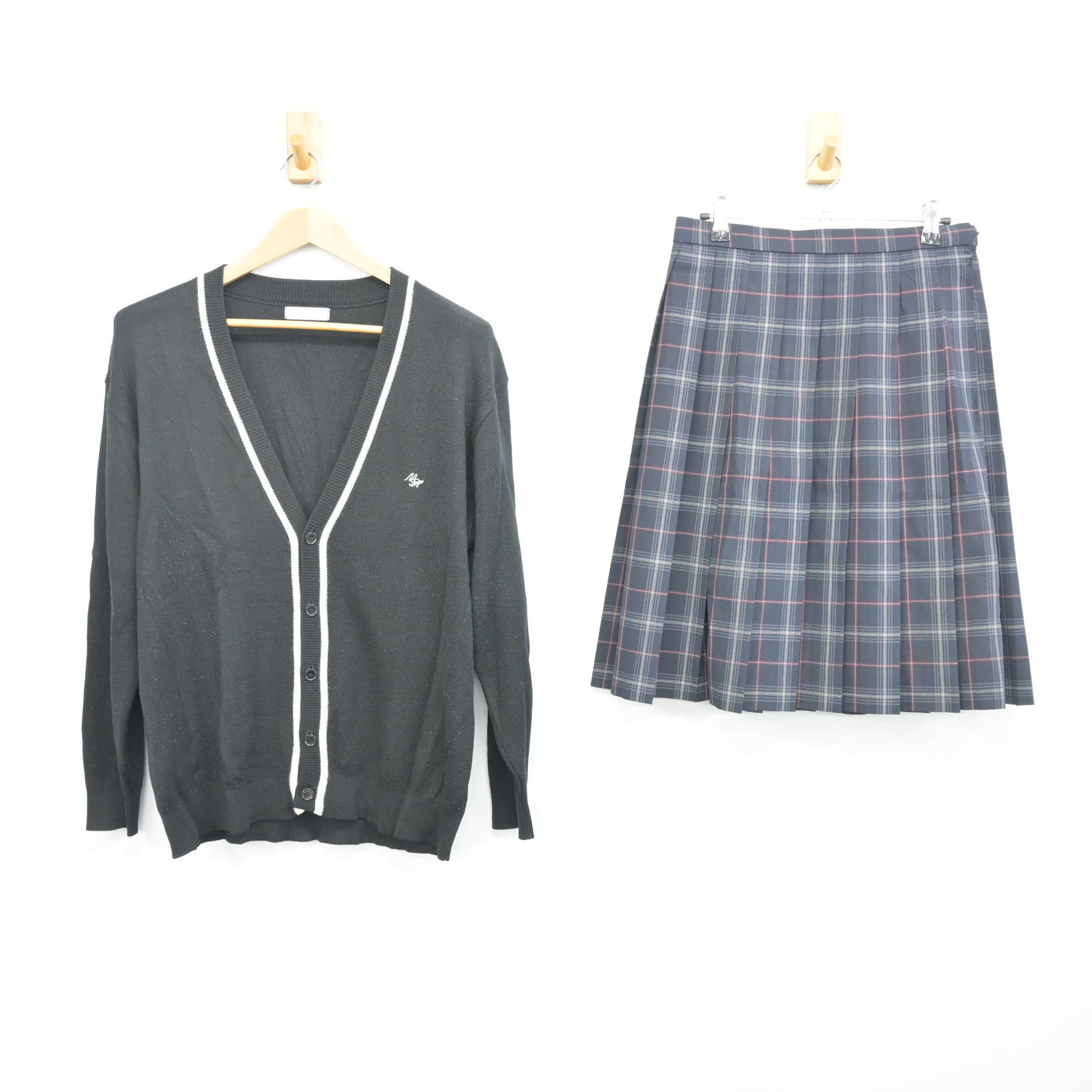 【中古】大阪府 守口東高等学校 女子制服 2点 (ニット・スカート) sf102767