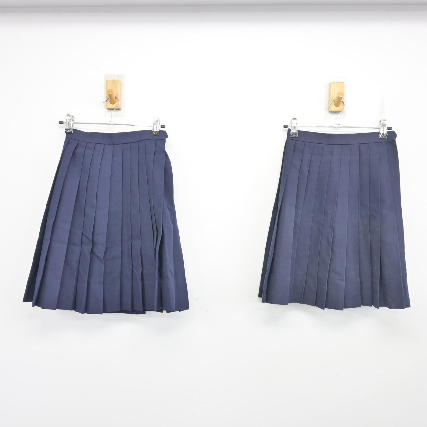 【中古】奈良県 片塩中学校 女子制服 4点 (セーラー服・スカート) sf102780