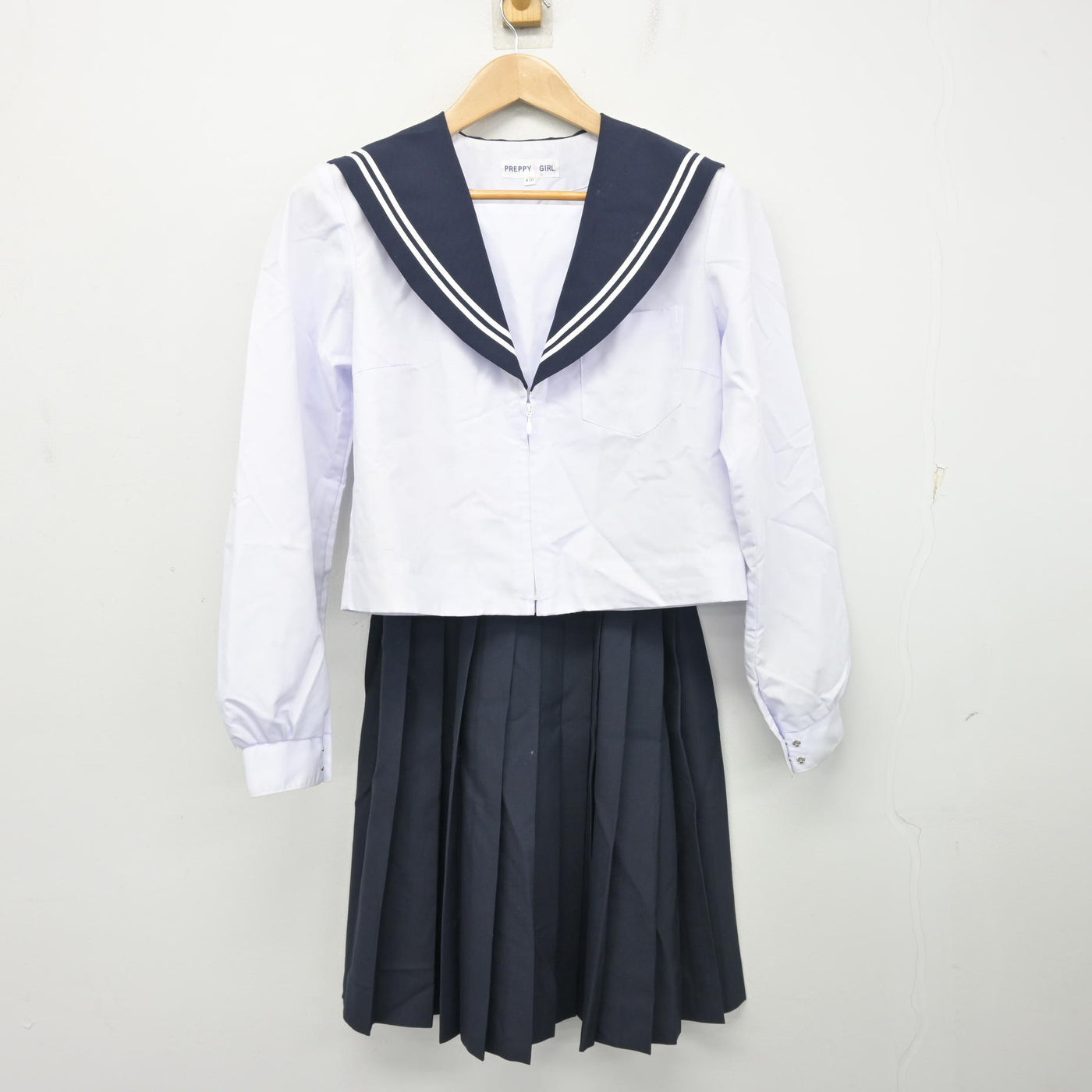 【中古】愛知県 上野中学校 女子制服 3点 (セーラー服・スカート) sf102826